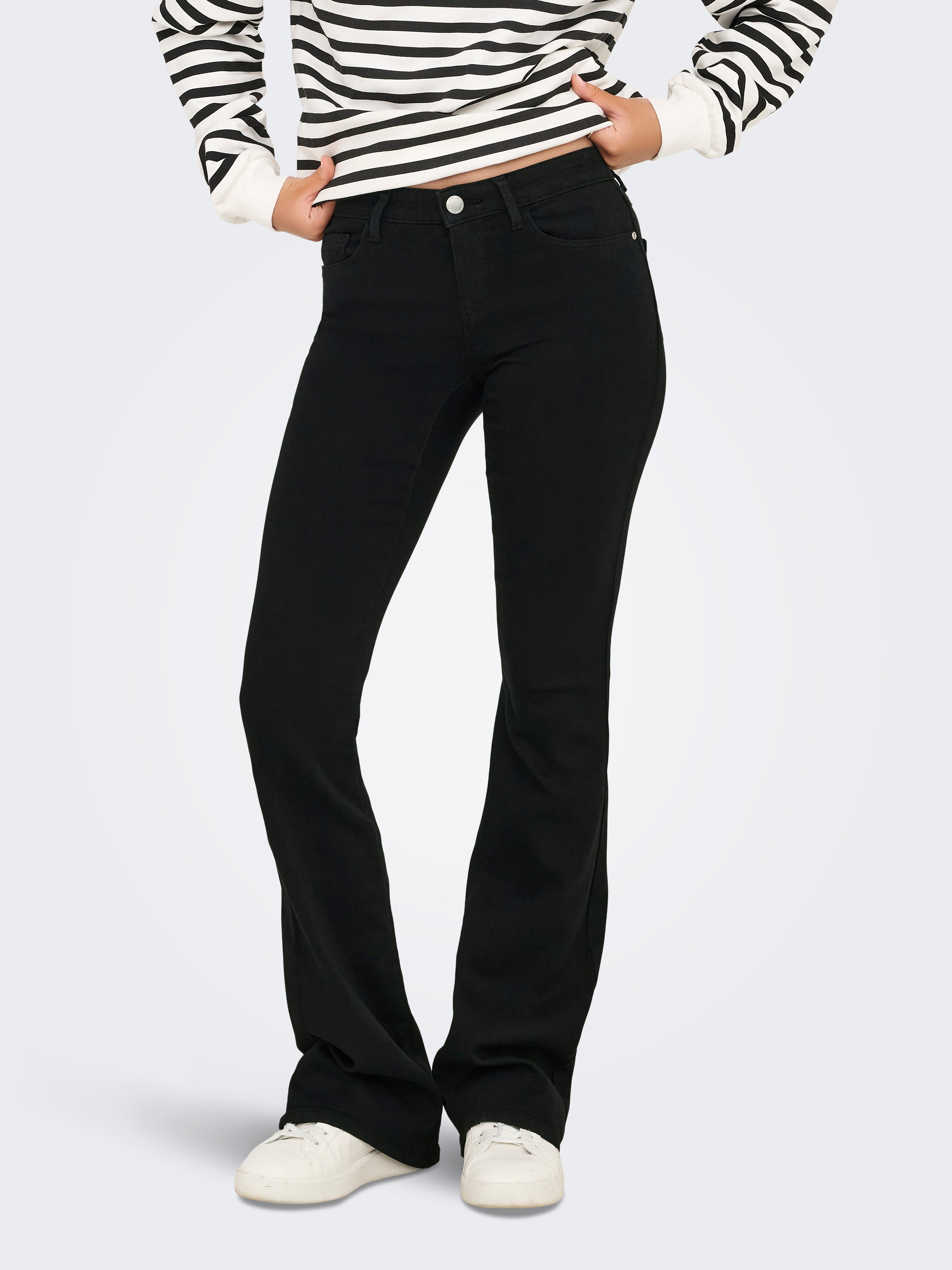 Onlhella Niedrige Taille Retro-fit, Ausgestellt Jeans