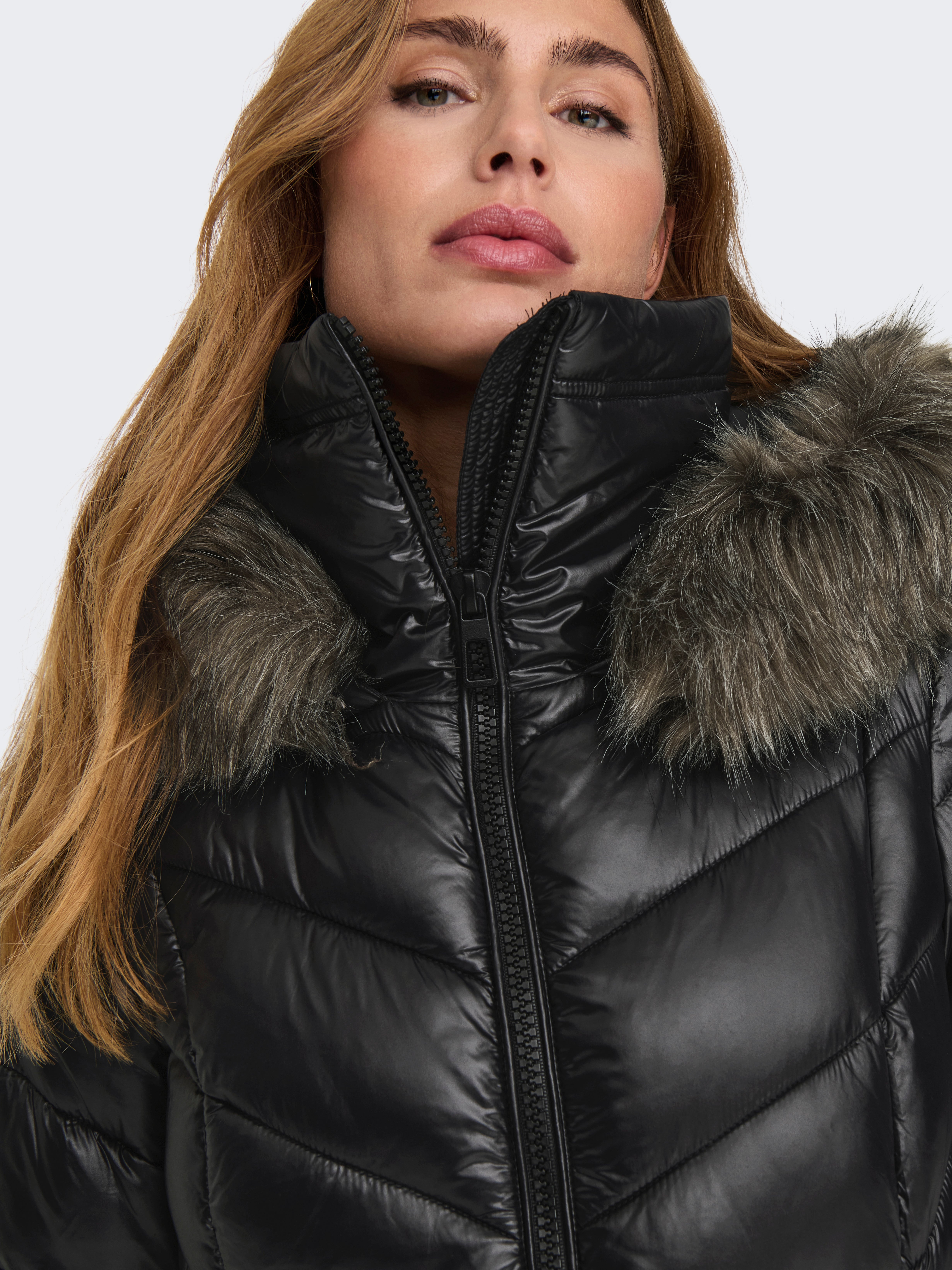 Black puffer with fur hood online