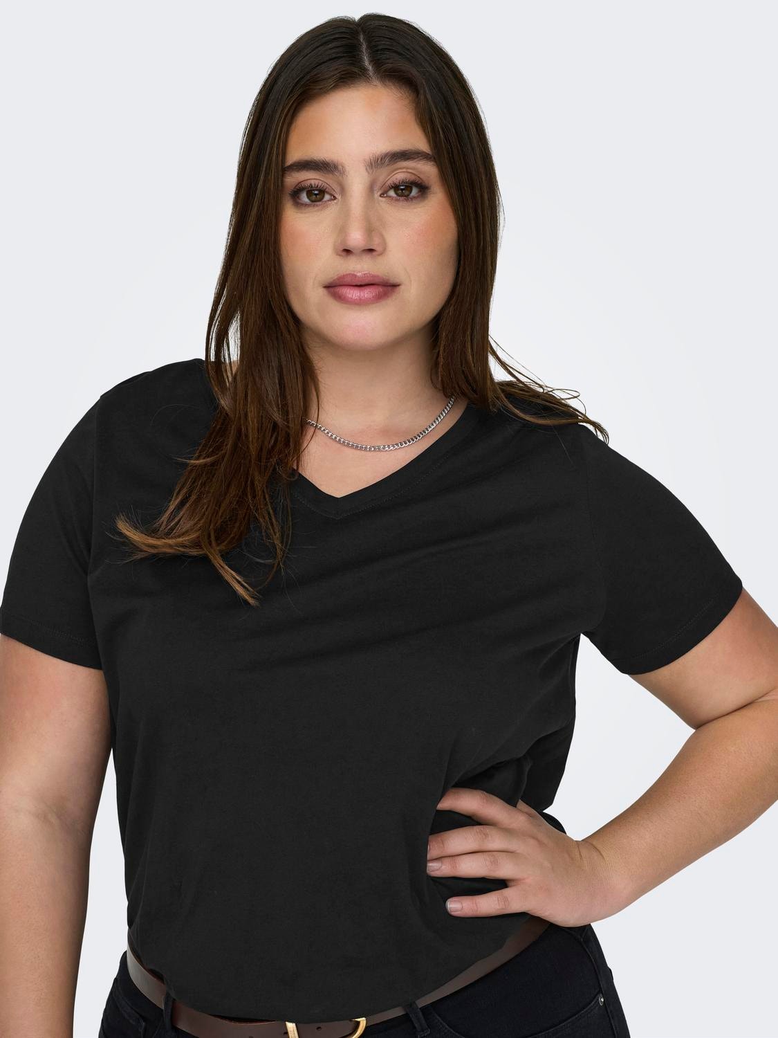 ONLY T-shirts Regular Fit Col en V -Black - 15322776