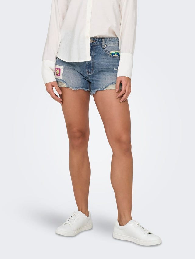 ONLY Embroidered denim shorts - 15323732