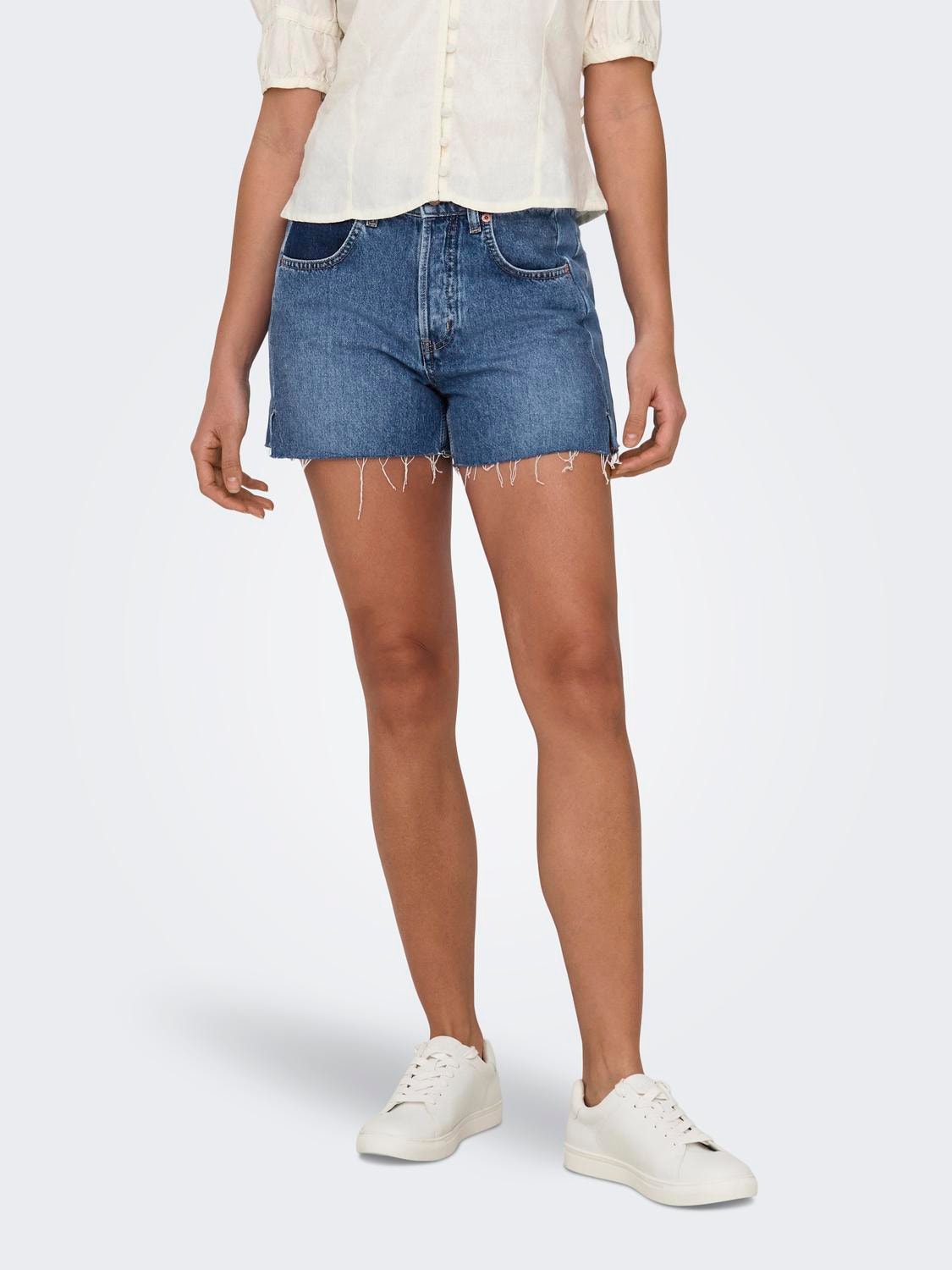 ONLY Regular Fit Mid waist Ripped hems Shorts -Medium Blue Denim - 15323765