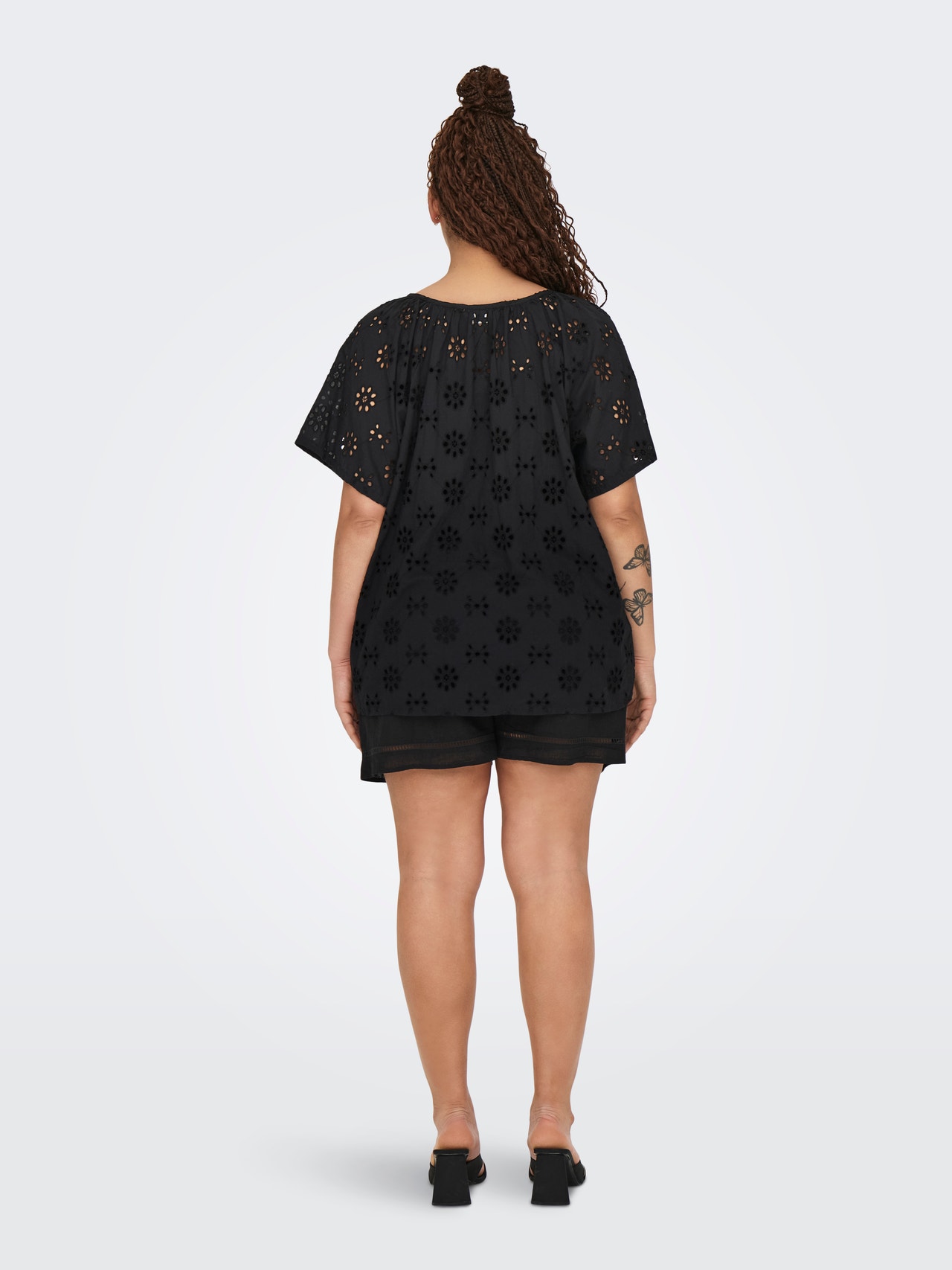 ONLY Curvy embroidery top -Black - 15323908