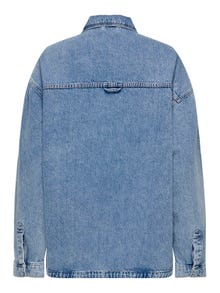 ONLY Krój regularny Kołnierz koszulowy Mankiety zapinane na guziki Opadające ramiona Koszula jeansowa -Light Blue Denim - 15324363