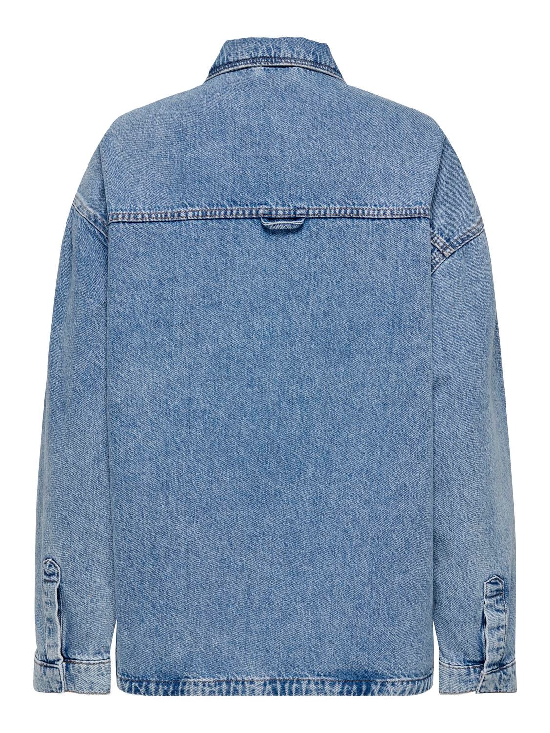 ONLY Normal geschnitten Hemdkragen Ärmelbündchen mit Knopf Tief angesetzte Schulter Jeanshemd -Light Blue Denim - 15324363