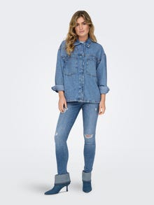 ONLY Krój regularny Kołnierz koszulowy Mankiety zapinane na guziki Opadające ramiona Koszula jeansowa -Light Blue Denim - 15324363