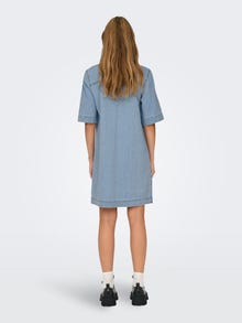 ONLY Normal passform Skjortkrage Kort klänning -Light Blue Denim - 15324384