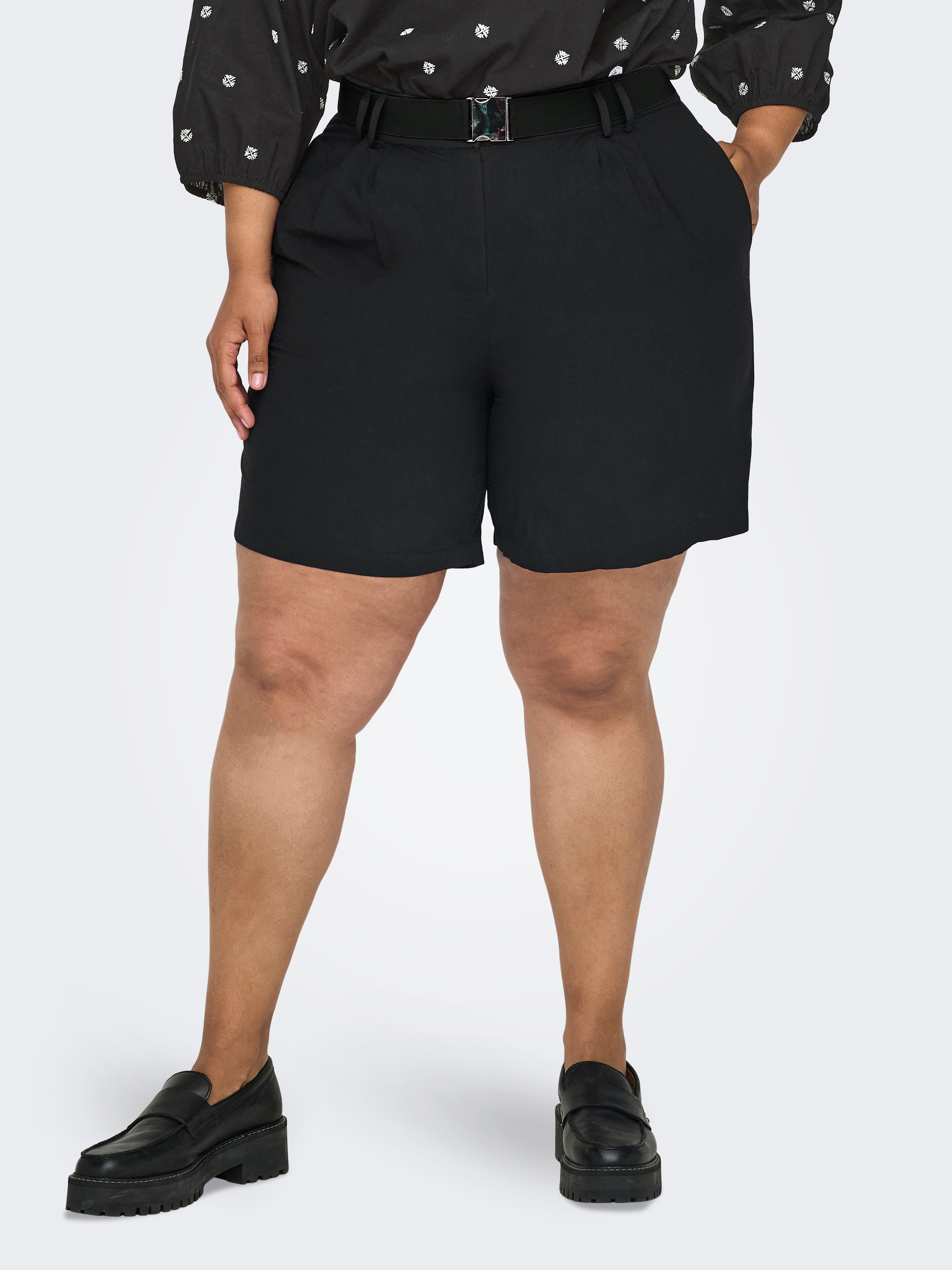 Carcarolyn Normal Geschnitten Shorts