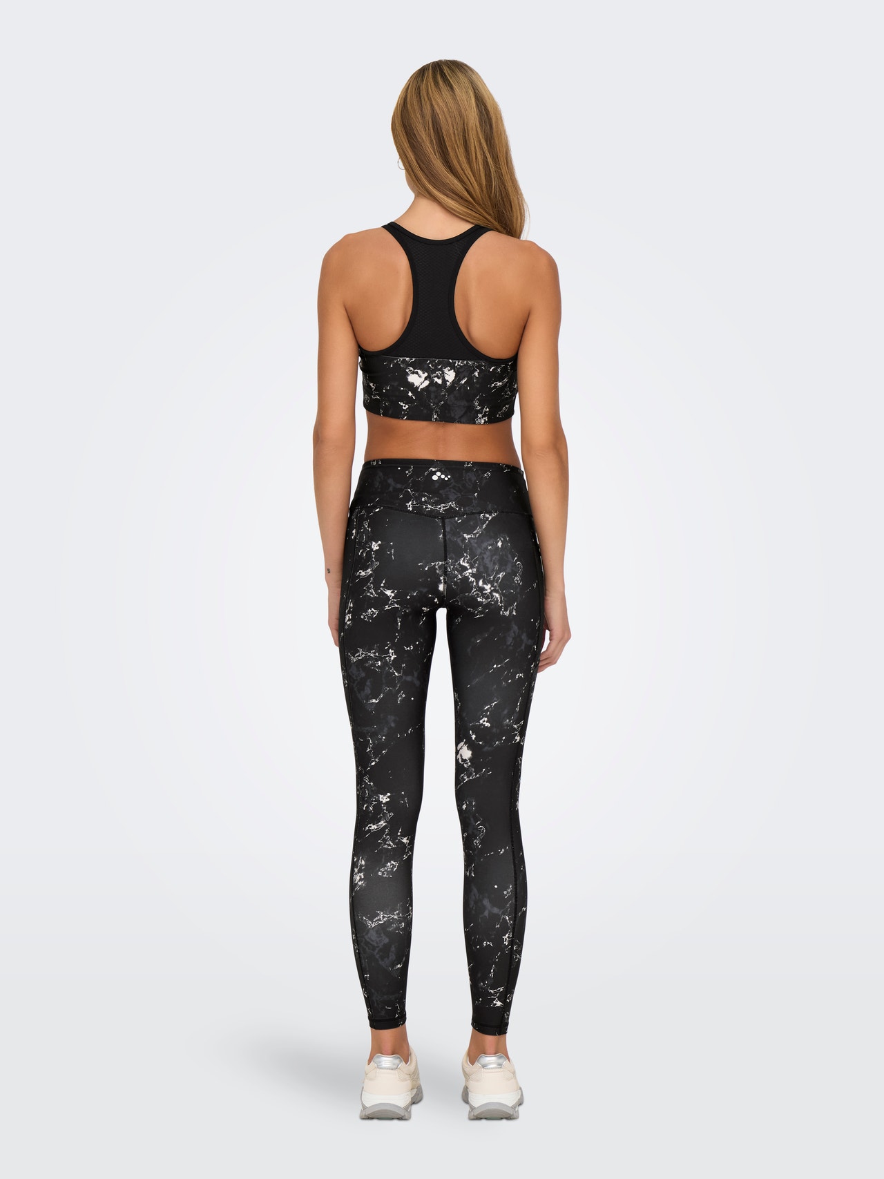 Prya Crop Top in Black Prya Crop Top in Black