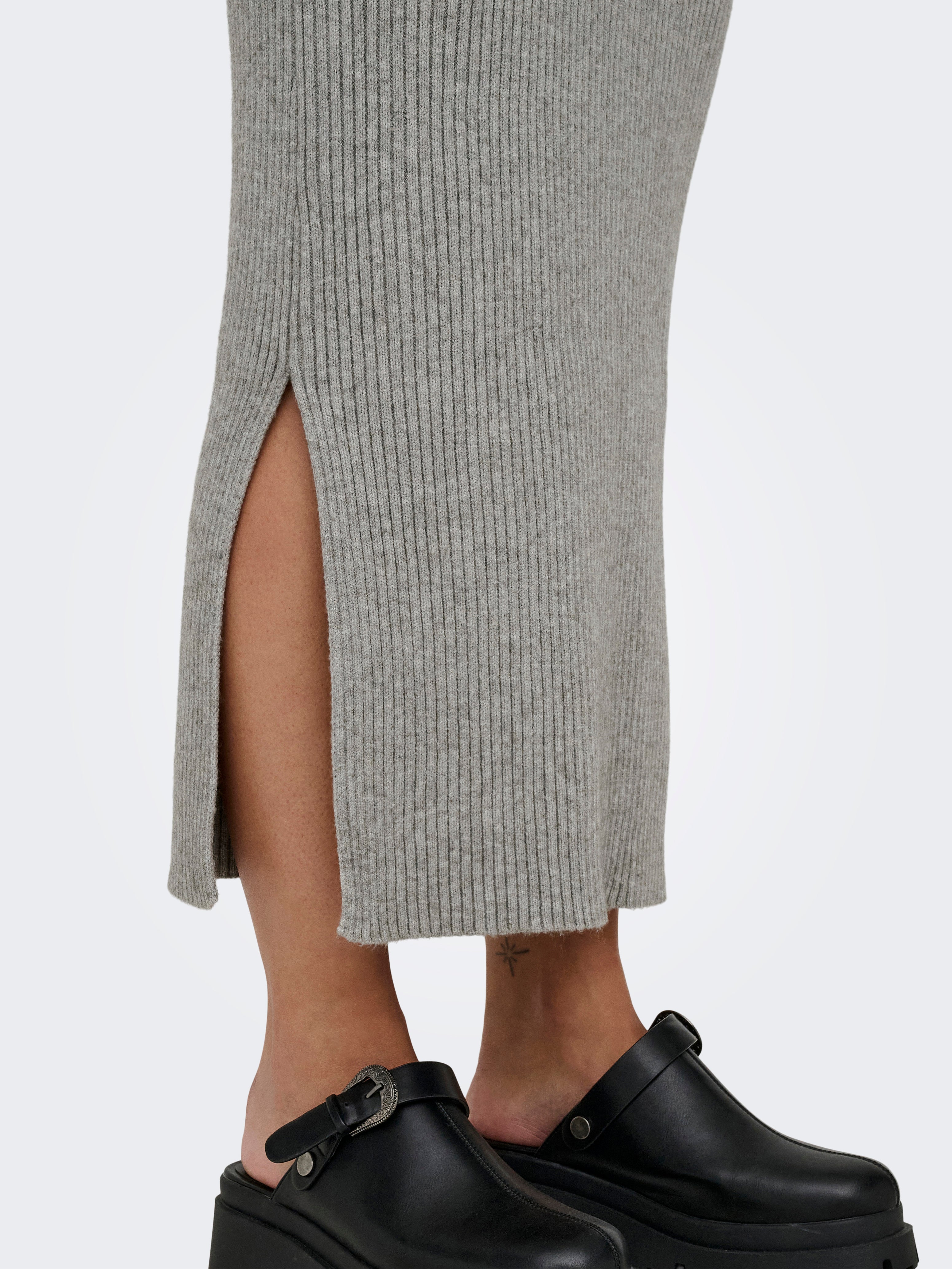 ONLY Onlkatia LS V-Neck Dress – Abito Midi Maglia A Maniche Lunghe Con Scollo A V – Donna