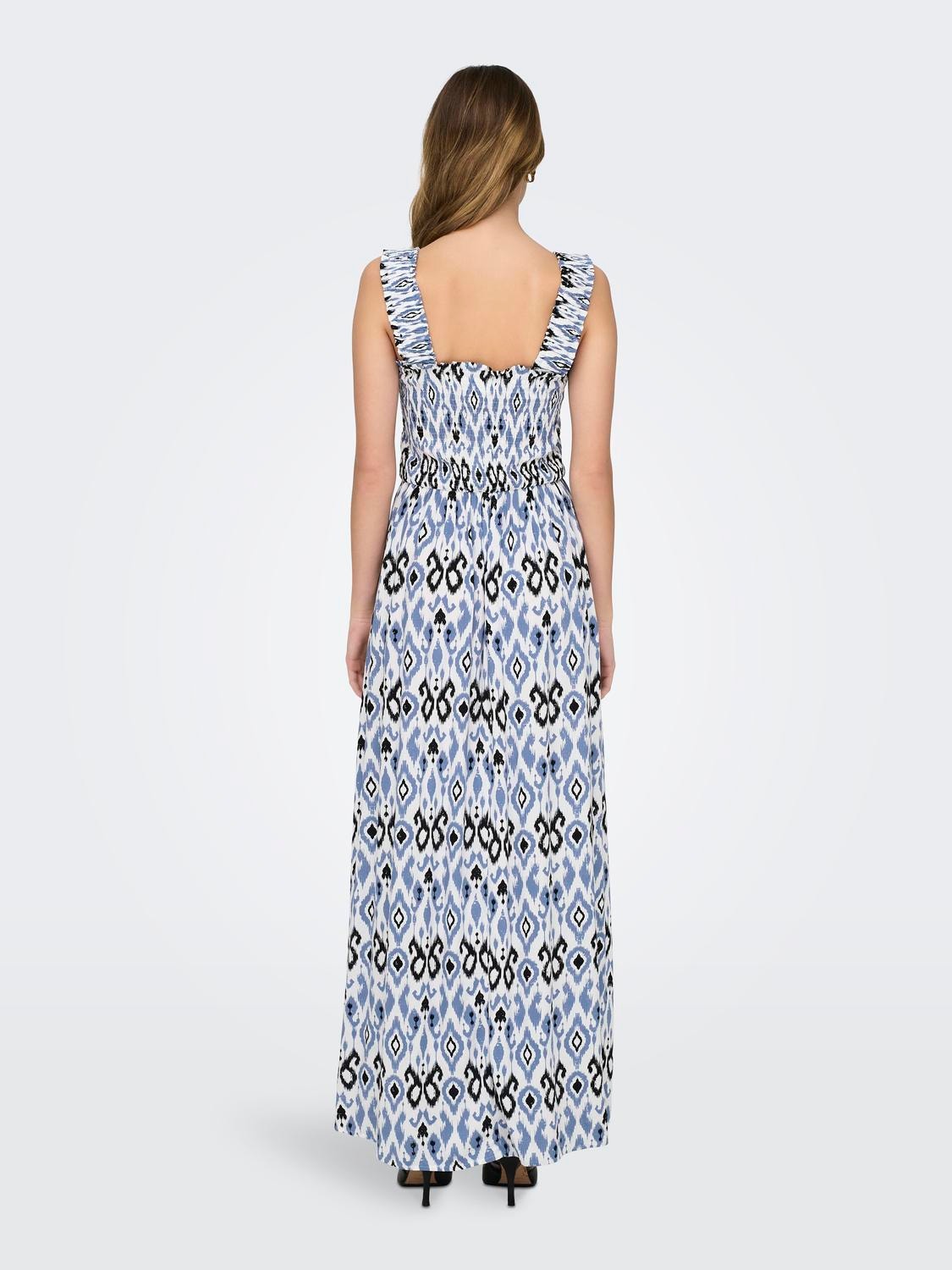ONLY Maxi dress with smock detail -Cloud Dancer - 15325060