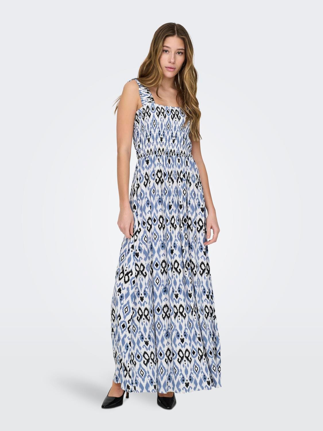 ONLY Maxi dress with smock detail -Cloud Dancer - 15325060