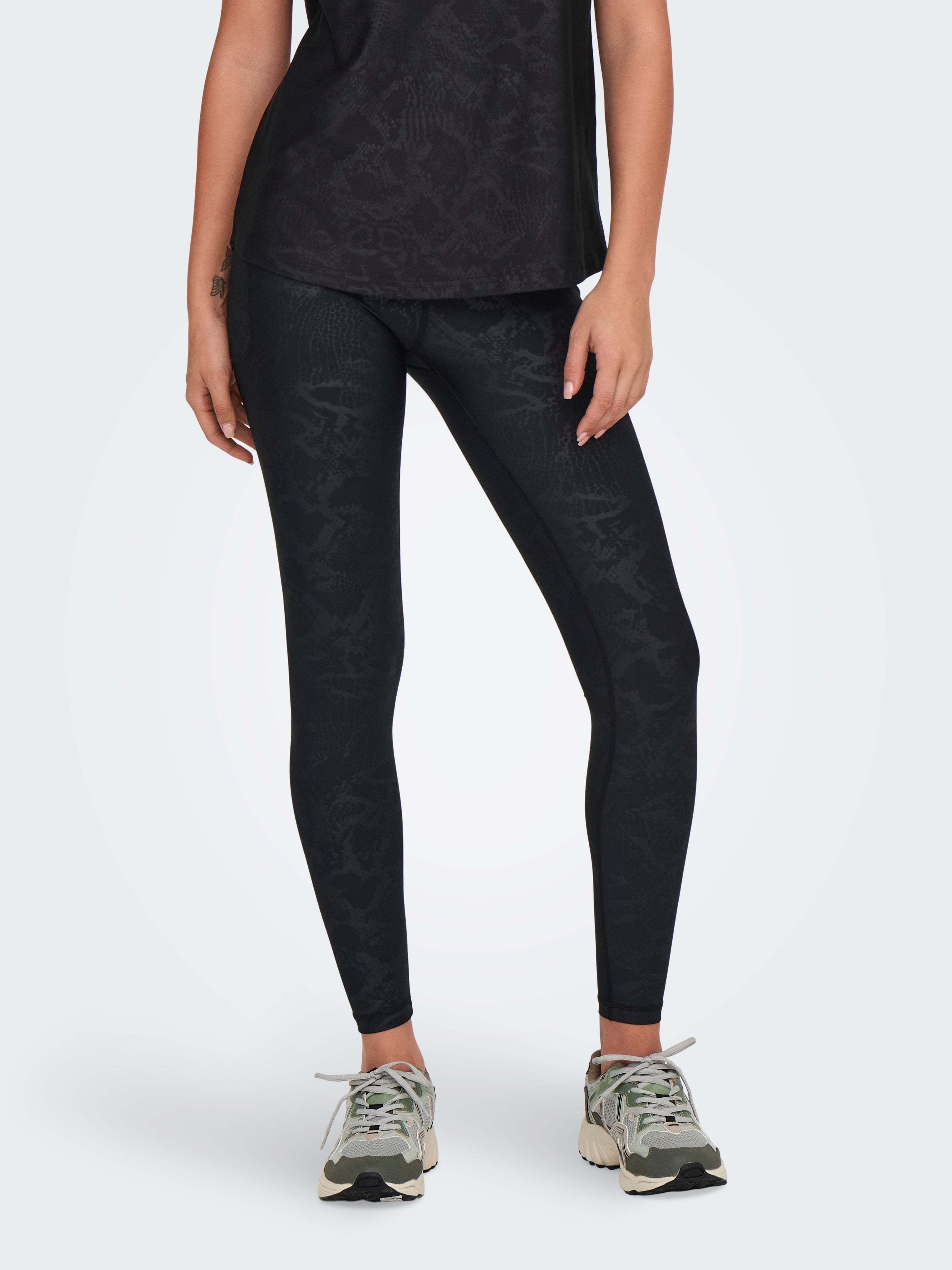 Onpjam-2-snake Enger Schnitt Leggings