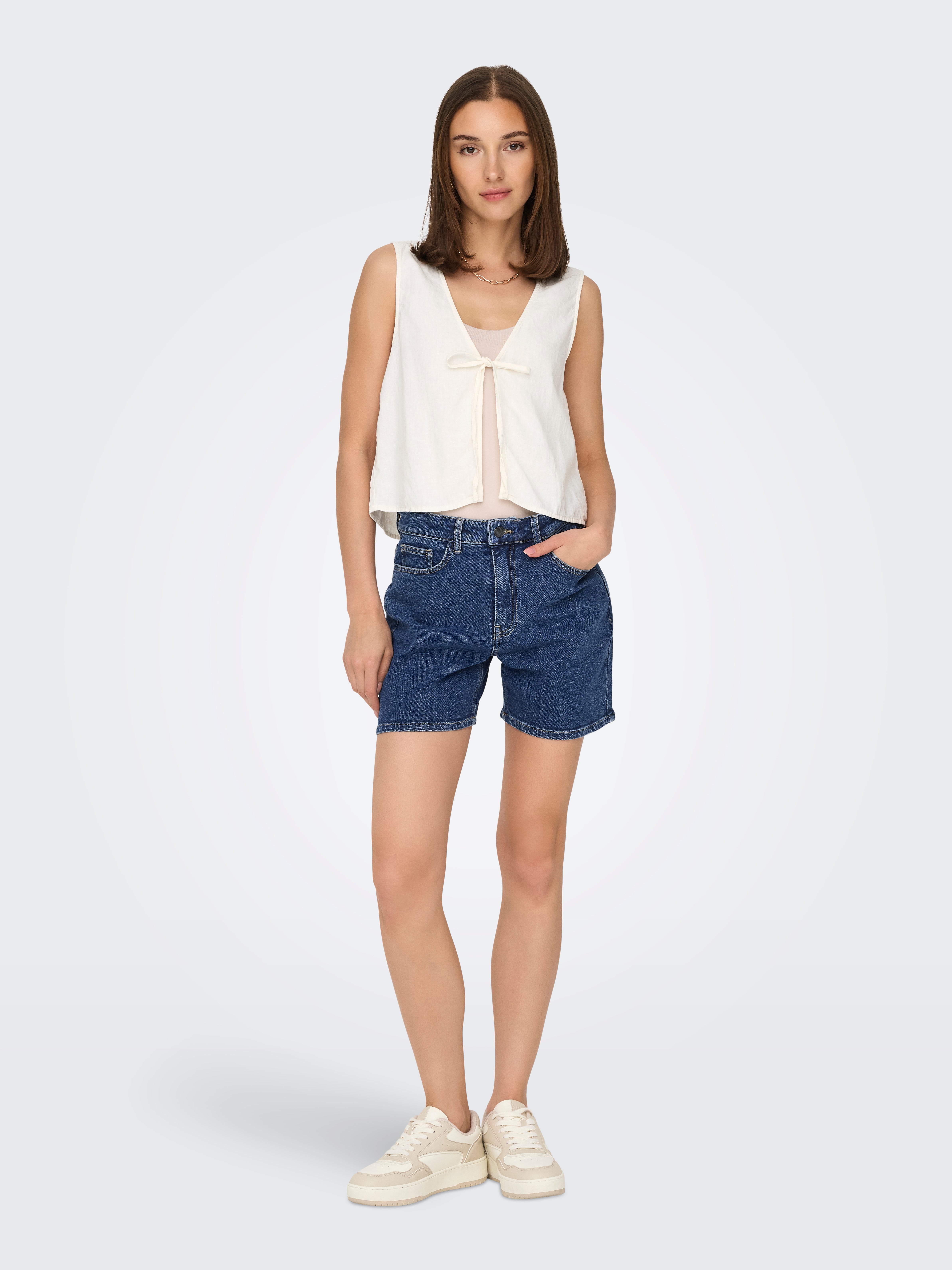 Denim shorts with high waist