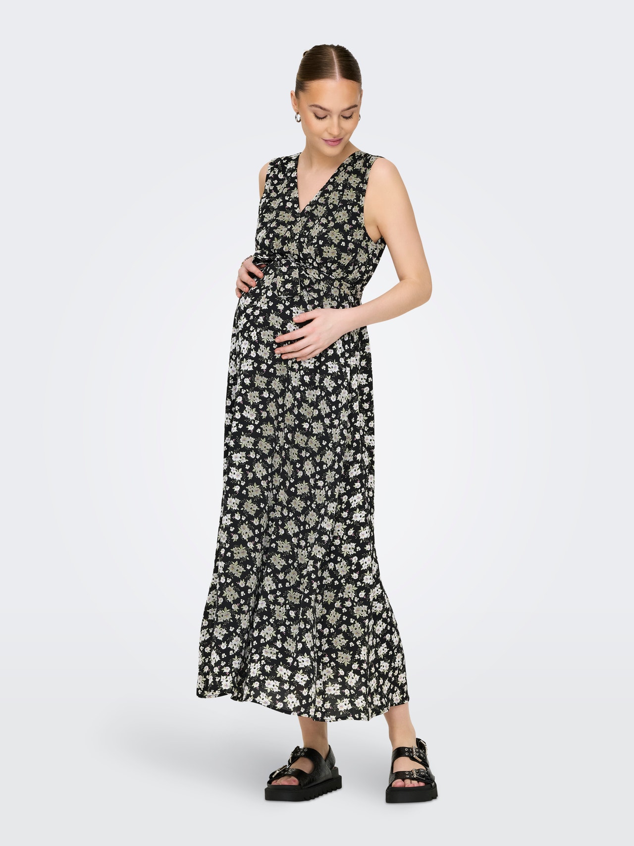 ONLY Regular Fit V-hals Maternity Lang kjole -Black - 15329316