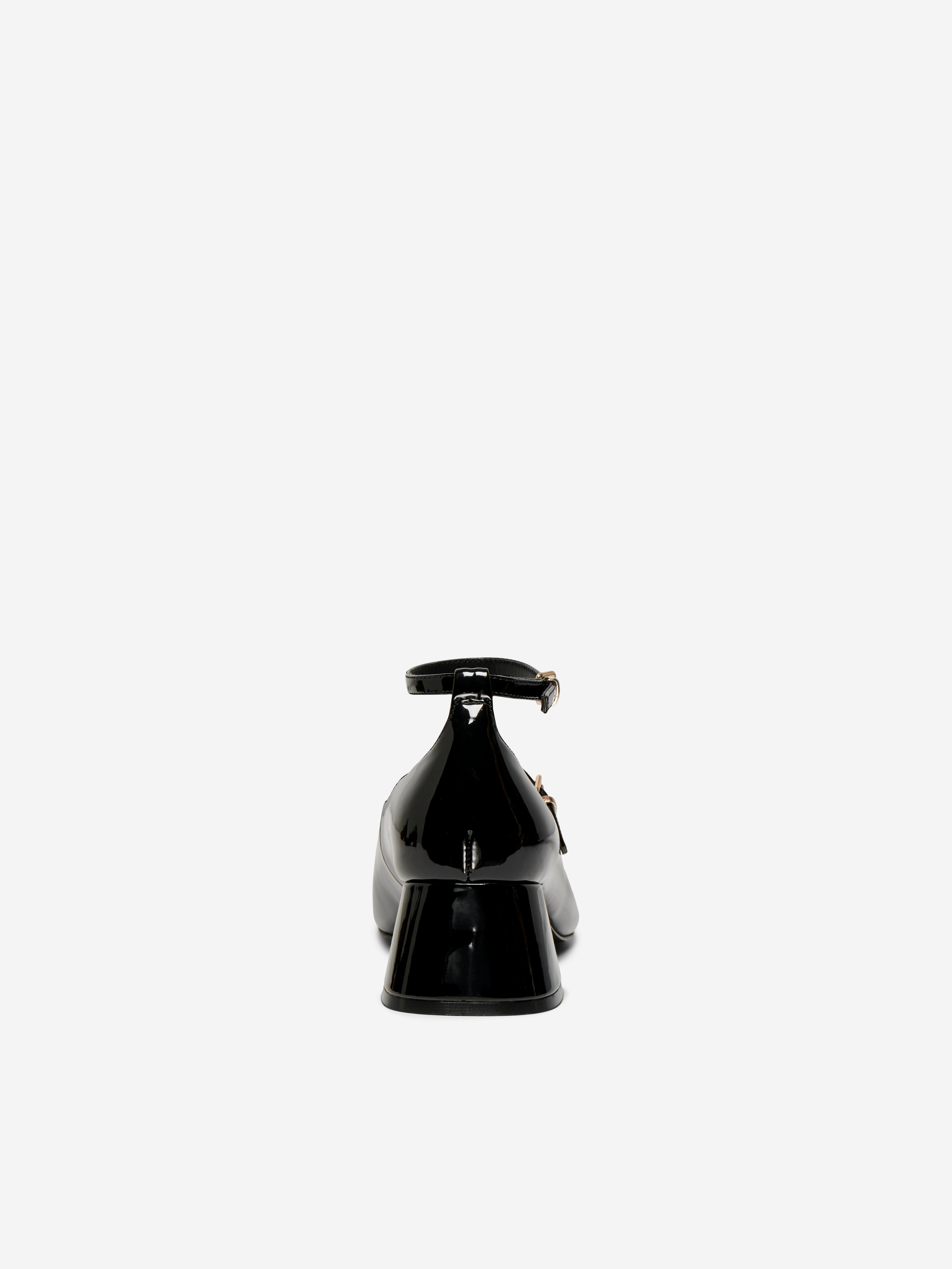 Onlcarmen-1 Pumps