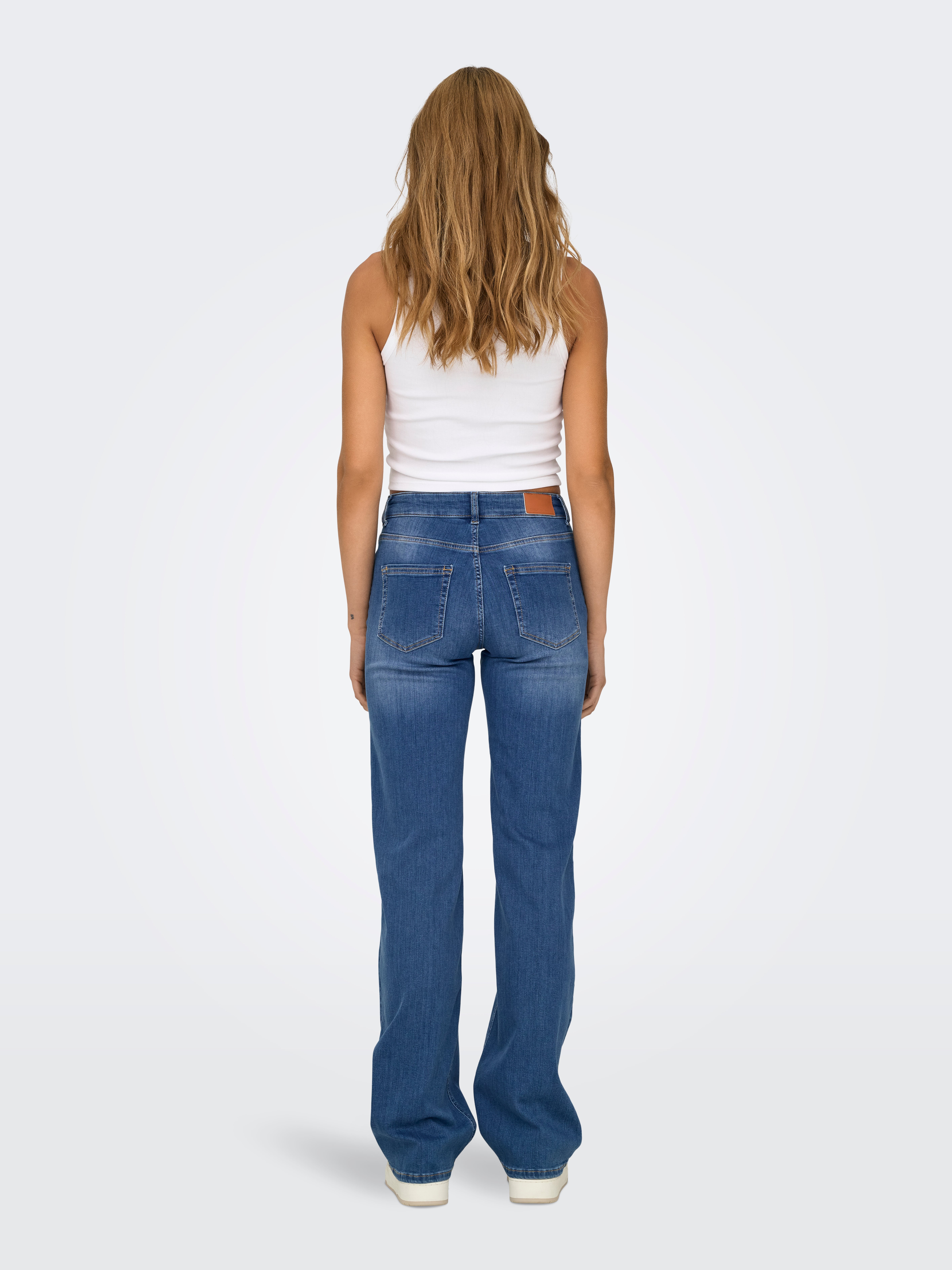 ONLBLUSH Mittlere Taille Gerade geschnitten Jeans | Mittelblau | ONLY®