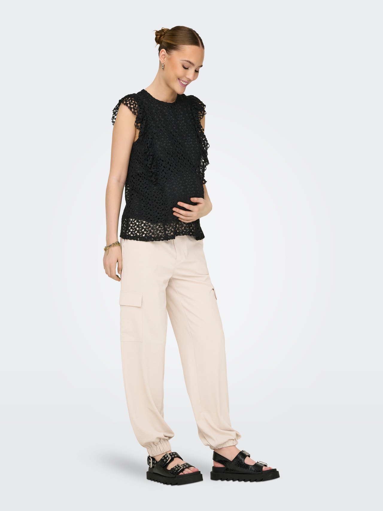 ONLY Regular Fit O-Neck Maternity Top -Black - 15331625