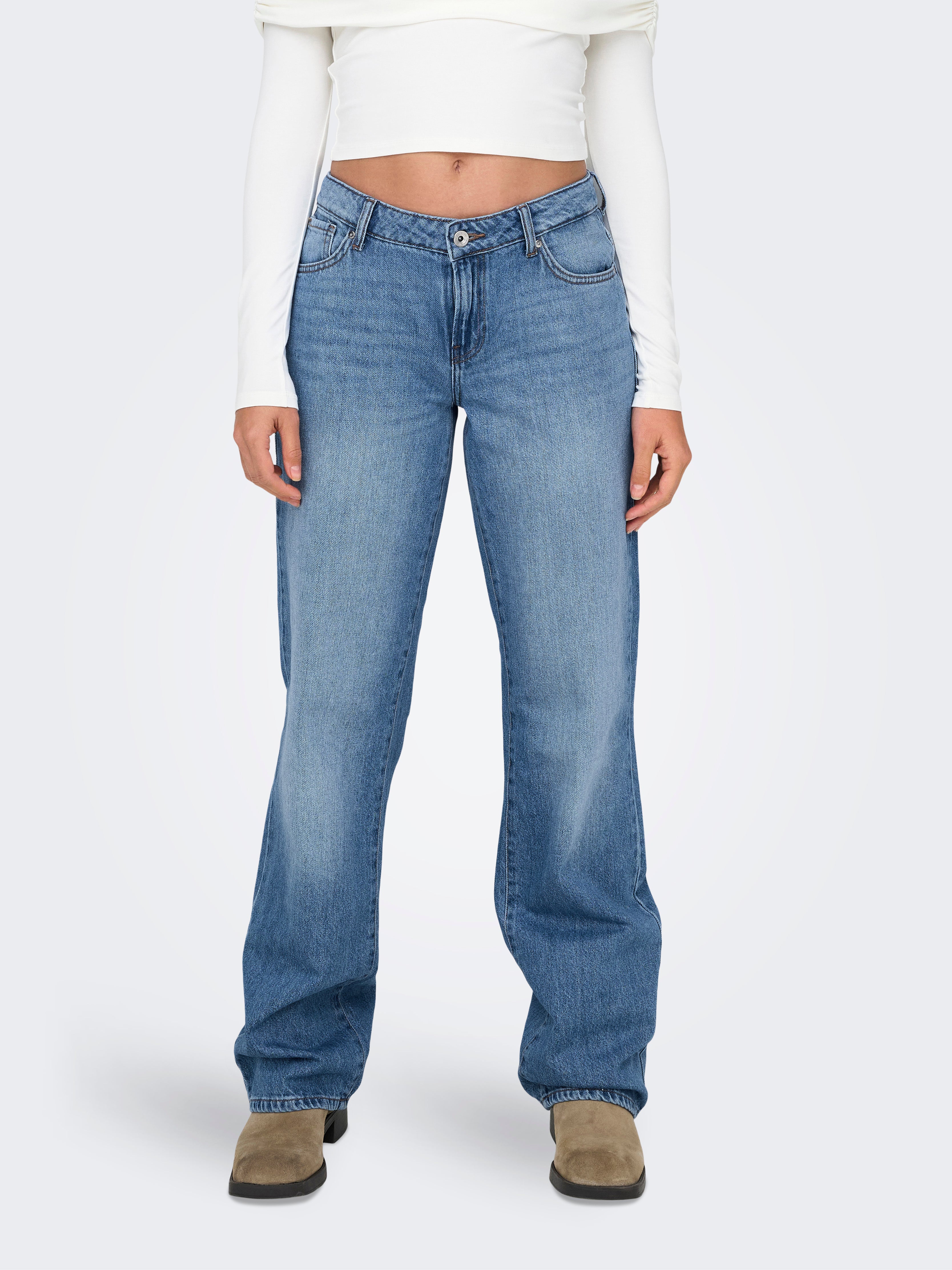 ONLBRITNEY Niedrige Taille Gerade geschnitten Jeans | Mittelblau 