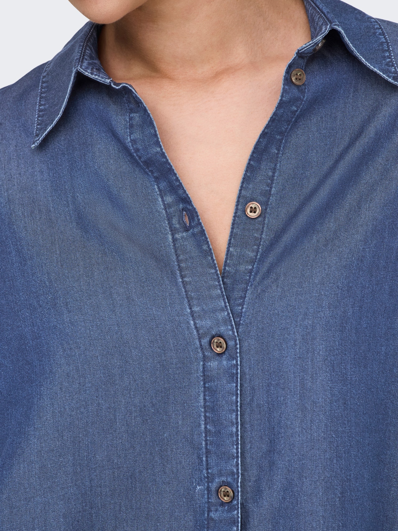 ONLY Labavo prianjanje Ovratnik košulje Zakopčane manžete Ispuštena ramena Vrh -Dark Blue Denim - 15337928