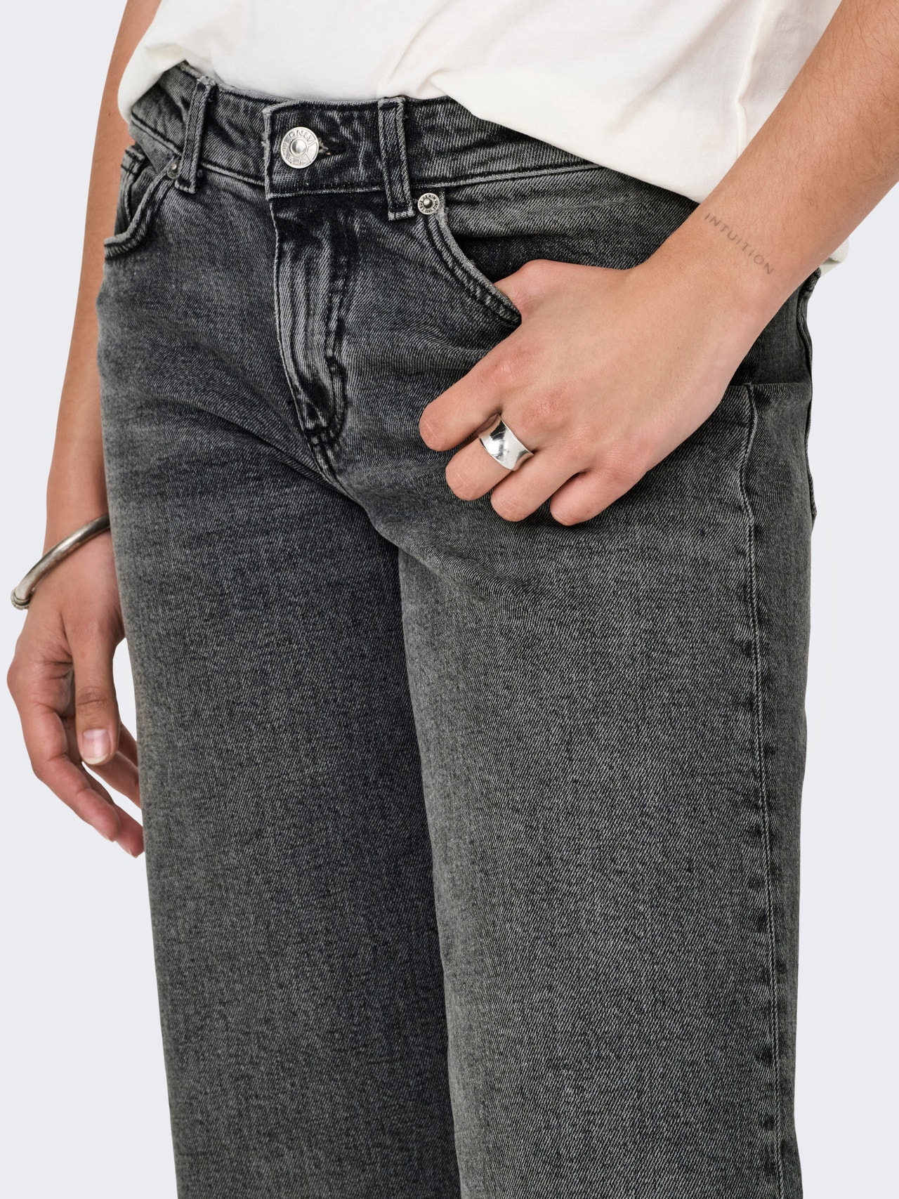 ONLY ONLJUICY Taille basse Wide Leg Fit Jeans -Dark Grey Denim - 15338012