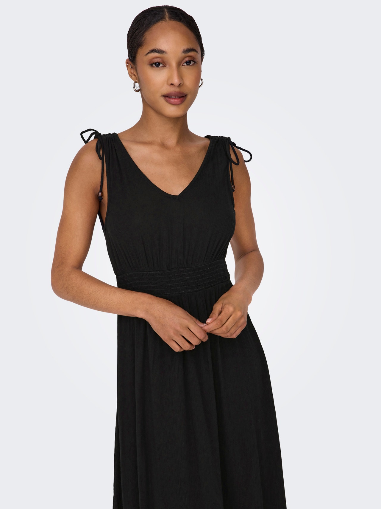 ONLY Normal geschnitten V-Ausschnitt Midikleid -Black - 15338545