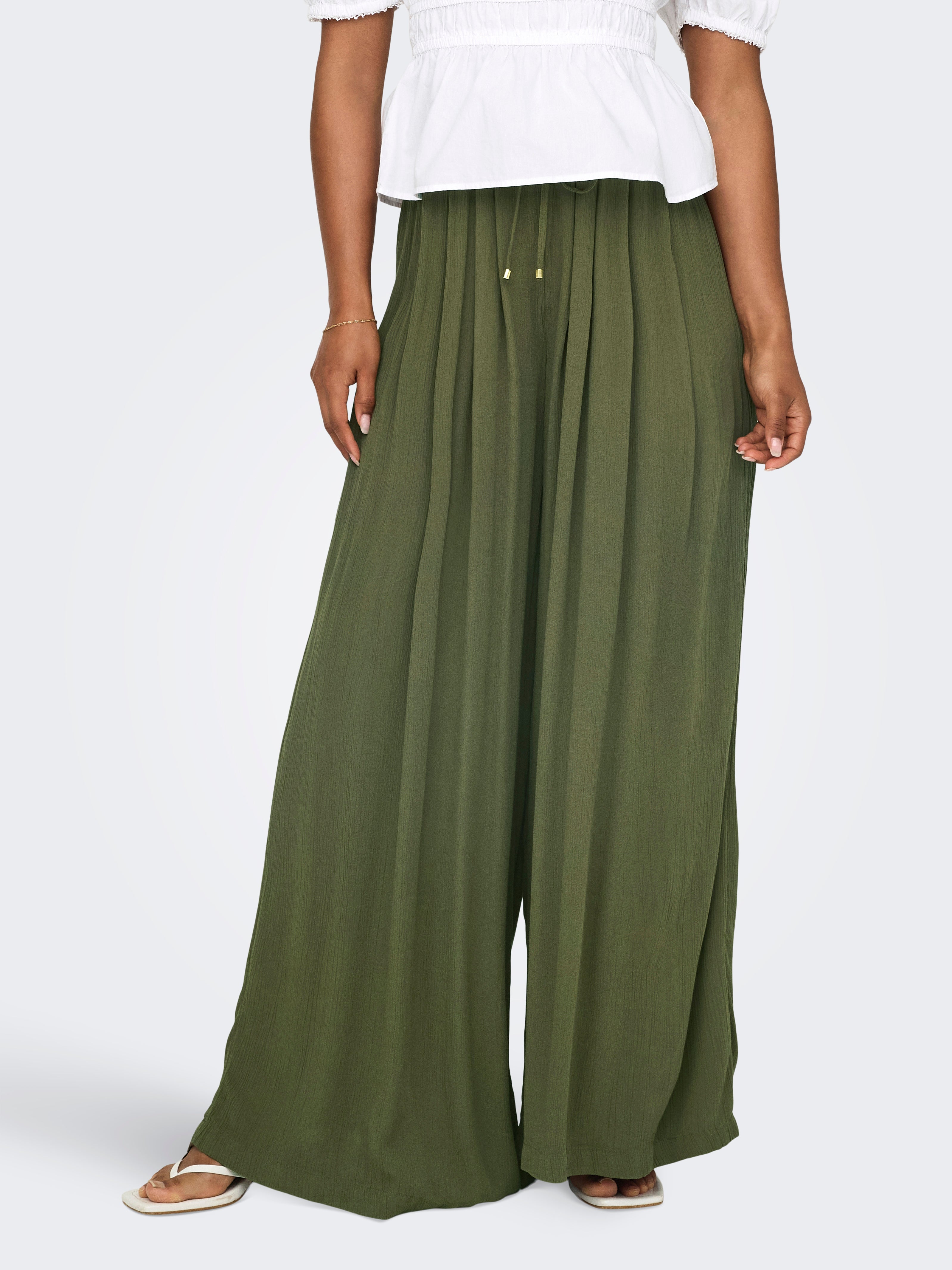 ONLCHIARA Normal geschnitten Hose | Mittelgrün | ONLY® 