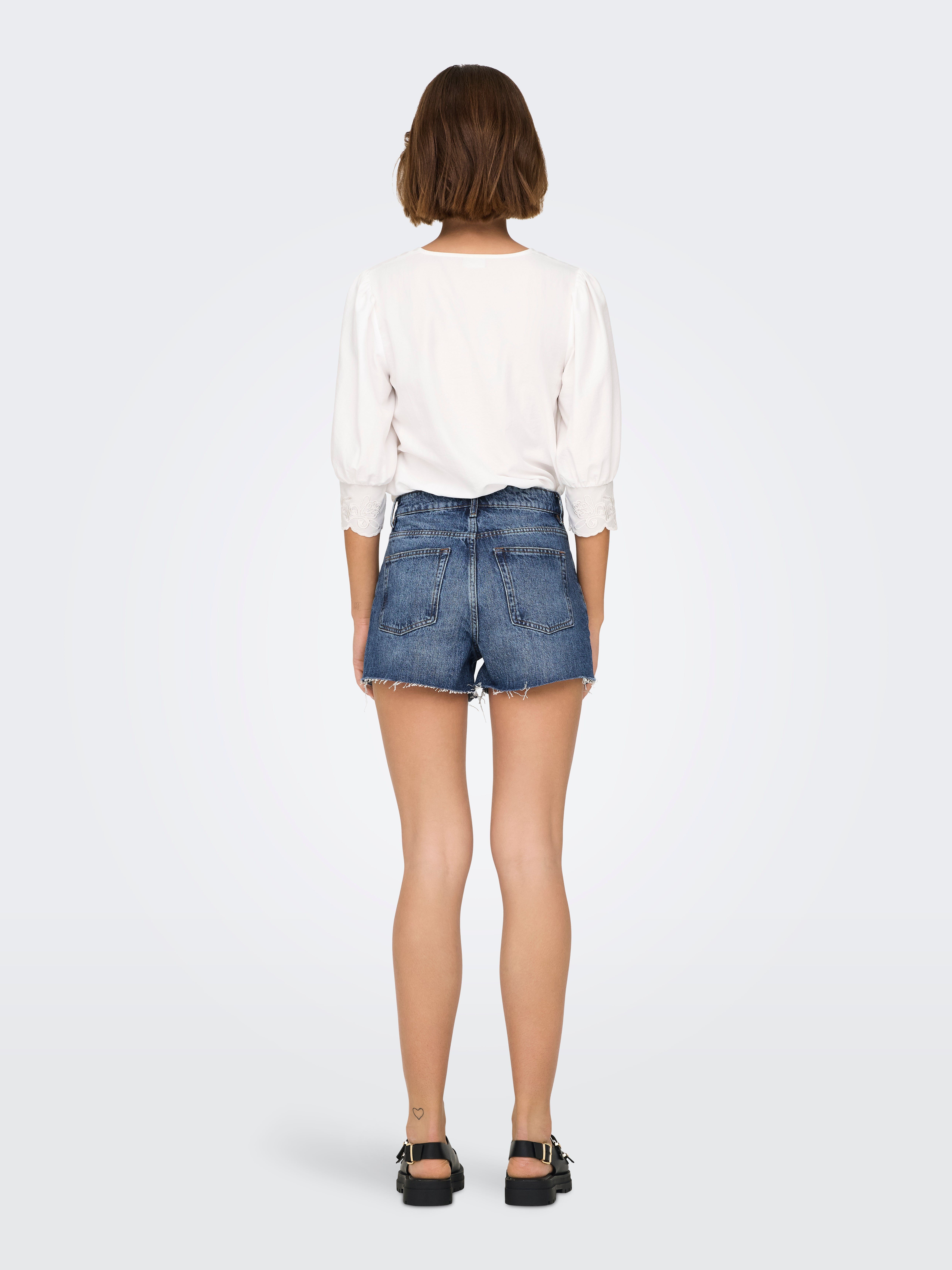 ONLGABI Hohe Taille Normal geschnitten Shorts | Mittelblau | ONLY®