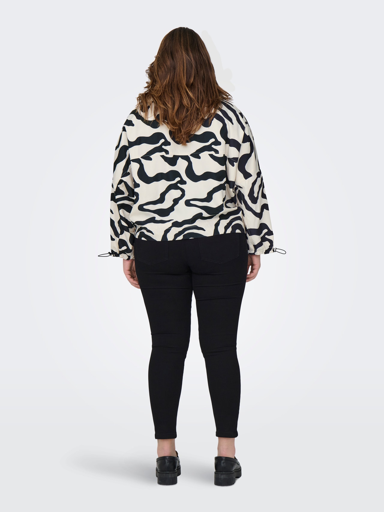 ONLY Hood w. Regulacija žica KRIVULJA Manžete s elastičnim vezom Jakna -Birch - 15339816