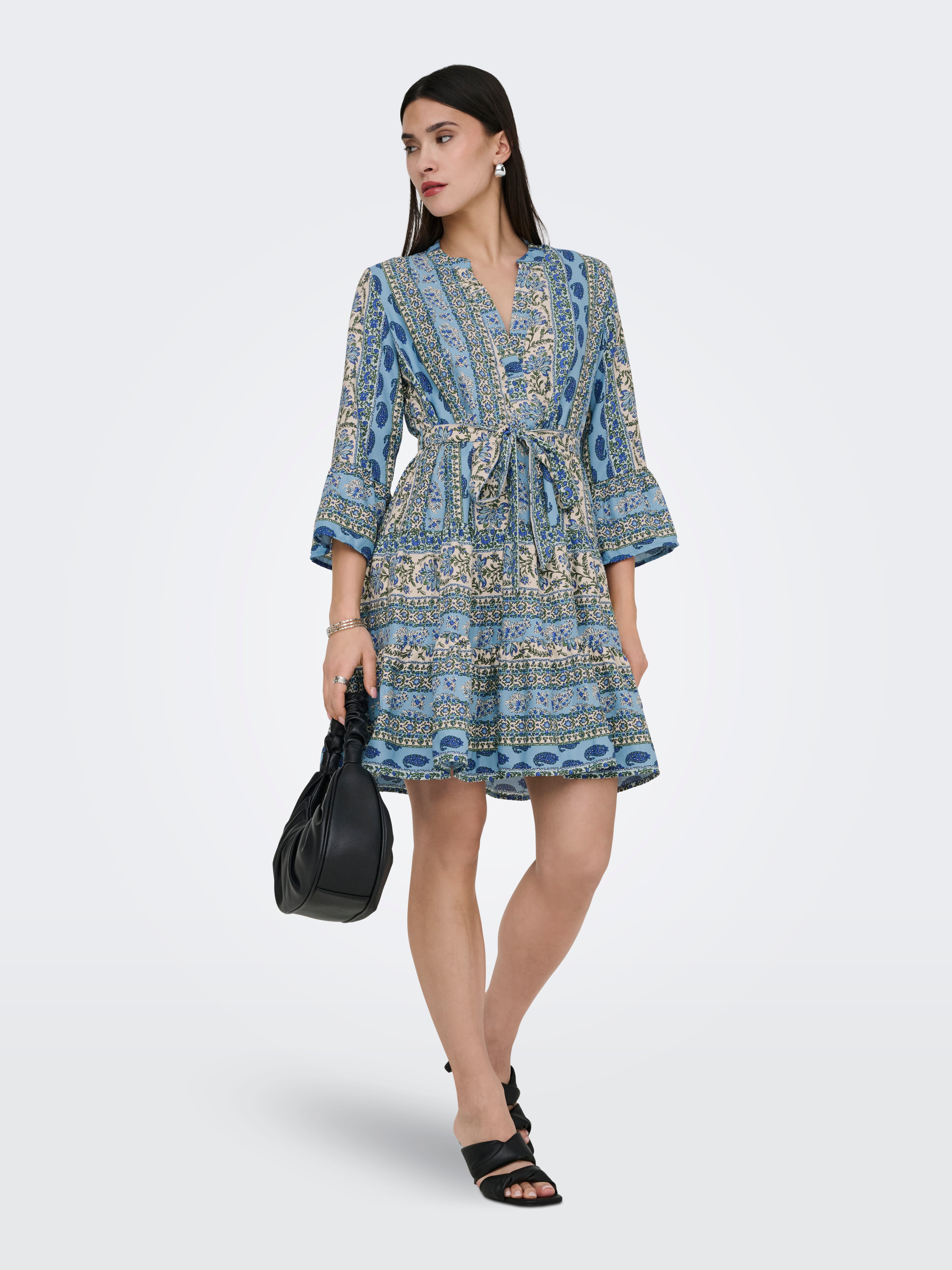 Onlsina Kurzes Kleid