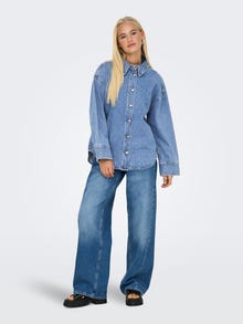 ONLY Väga suur lõige Särgikrae Langetatud õlaosa Teksasärk -Medium Blue Denim - 15340611