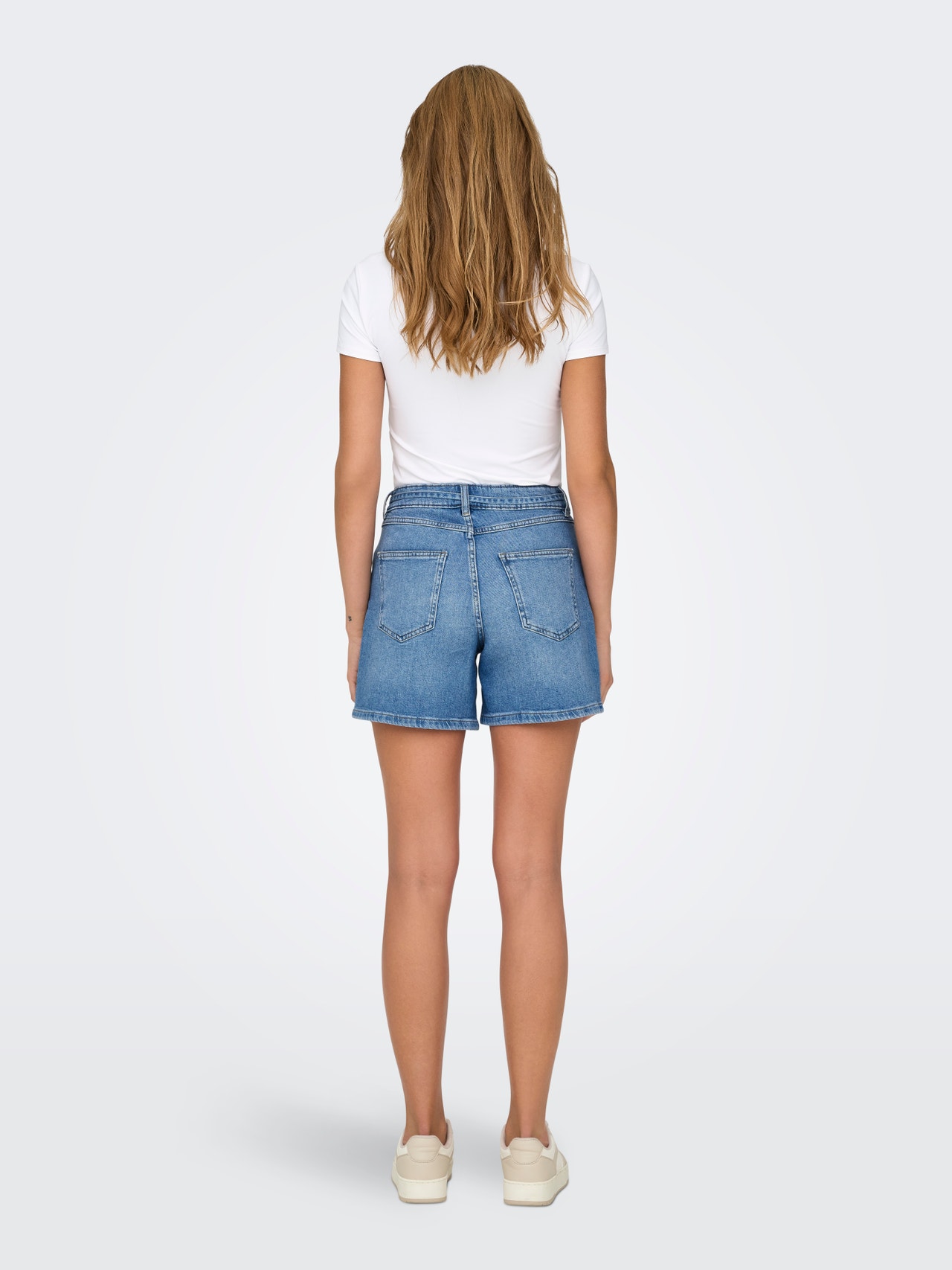 ONLY Regular Fit Mid waist Shorts -Medium Blue Denim - 15340706