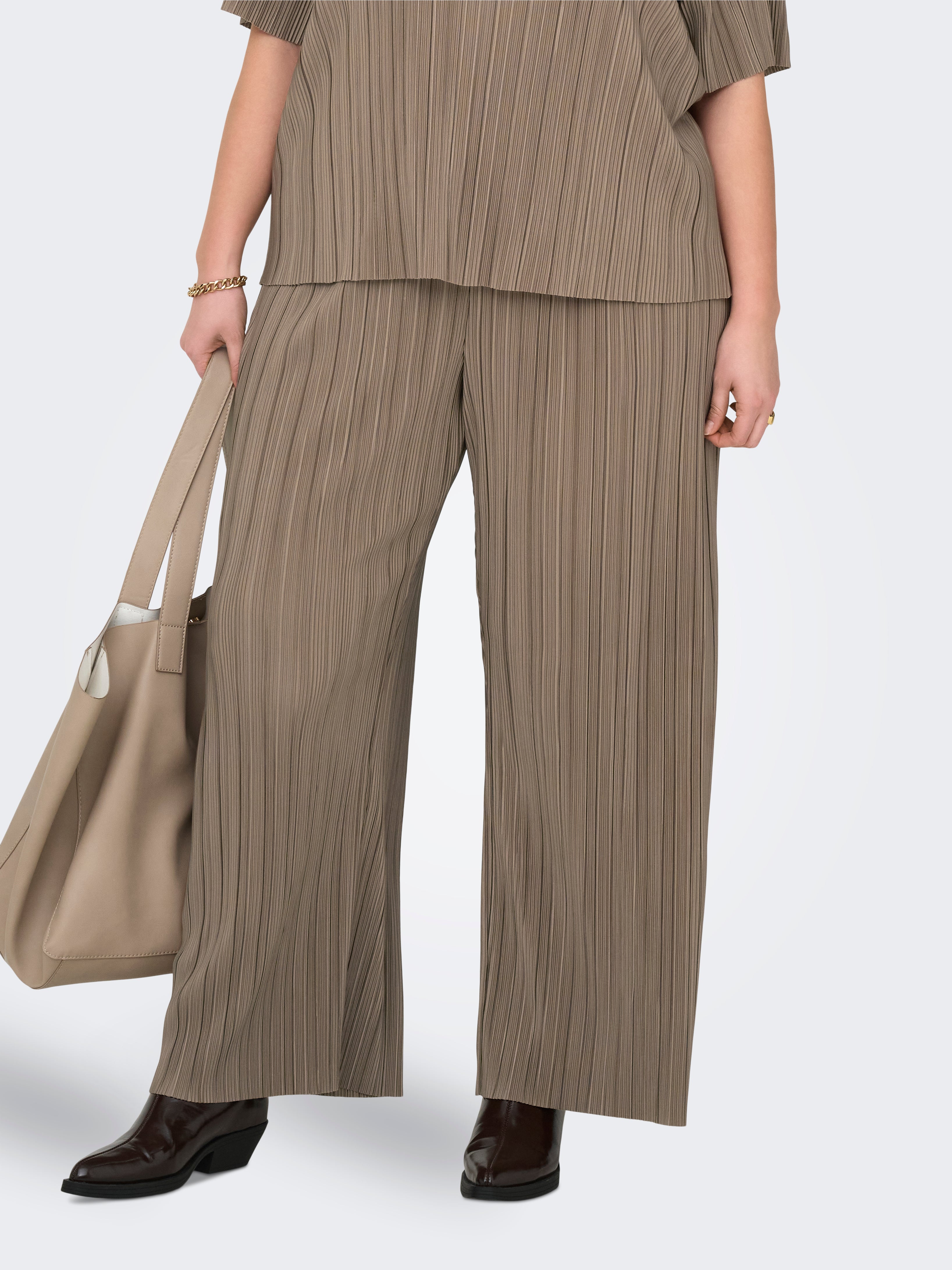 Carravenna Normal Geschnitten Plisseehose