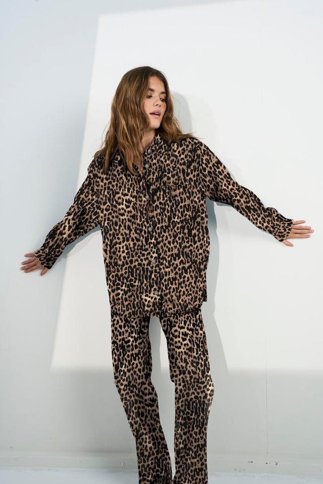 ONLY Wide fitted leopard printede bukser - 15342522