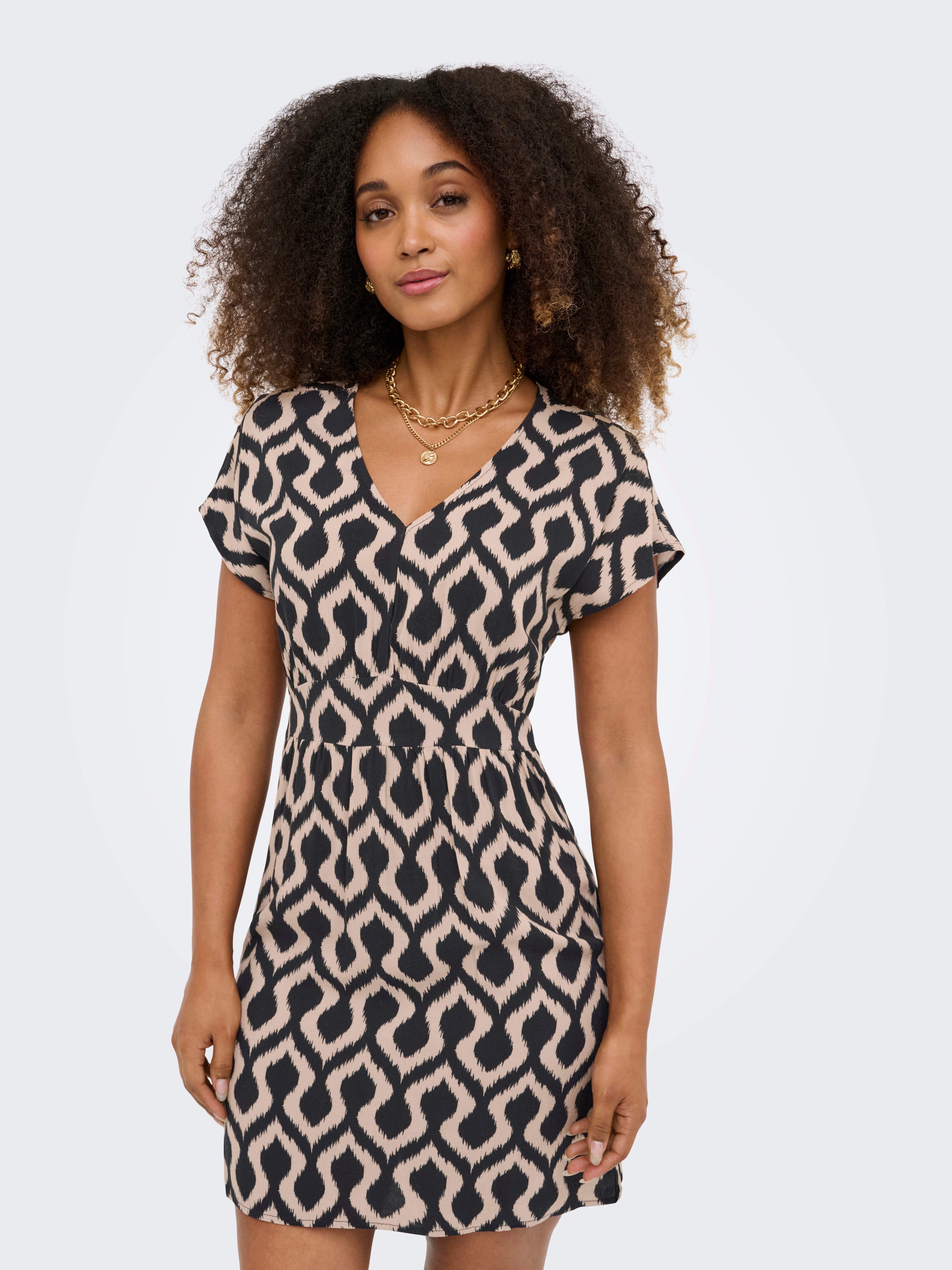 Onlnova Kurzes Kleid