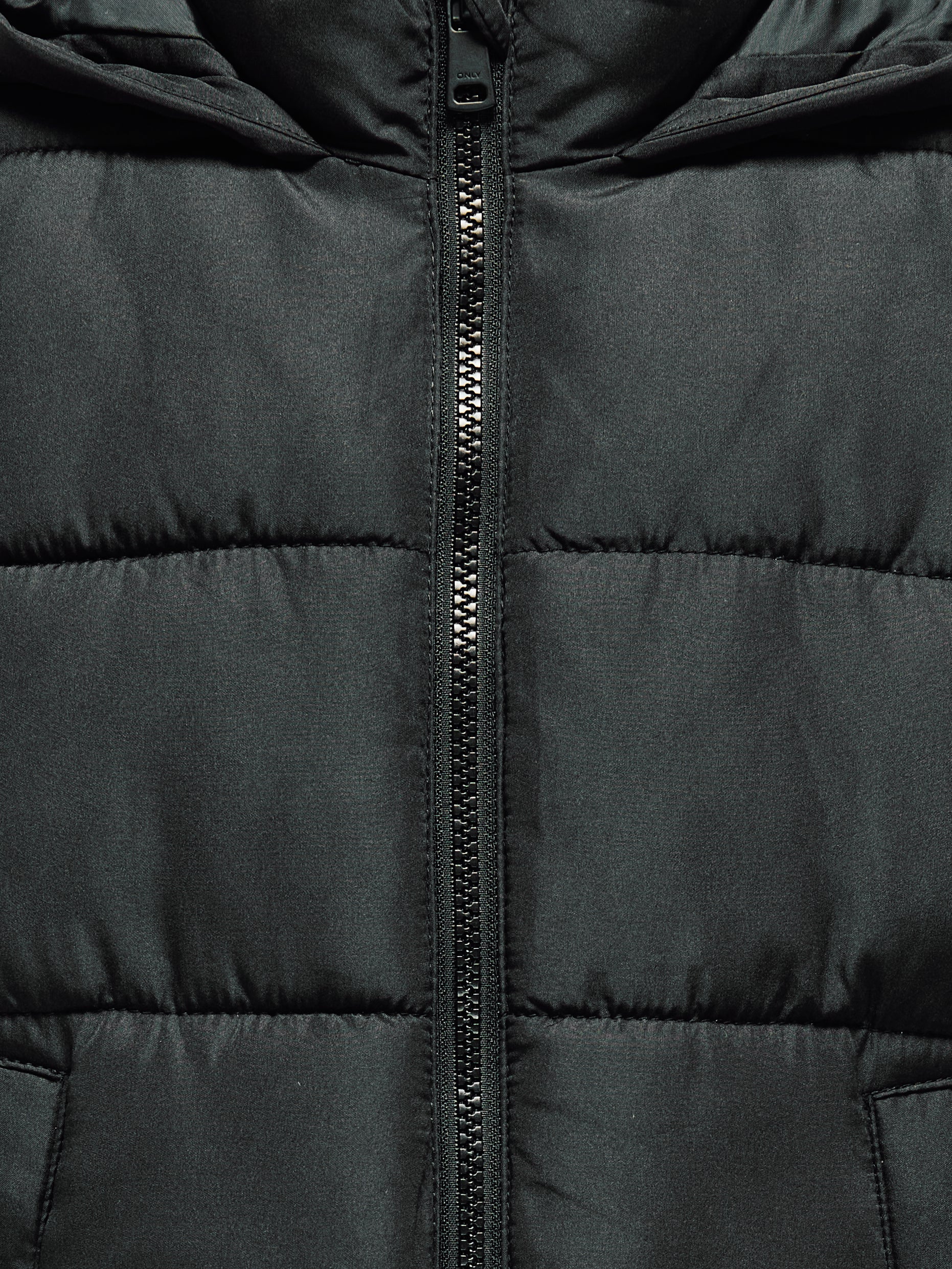 Thumbnail - Kogtrudy Steppmantel