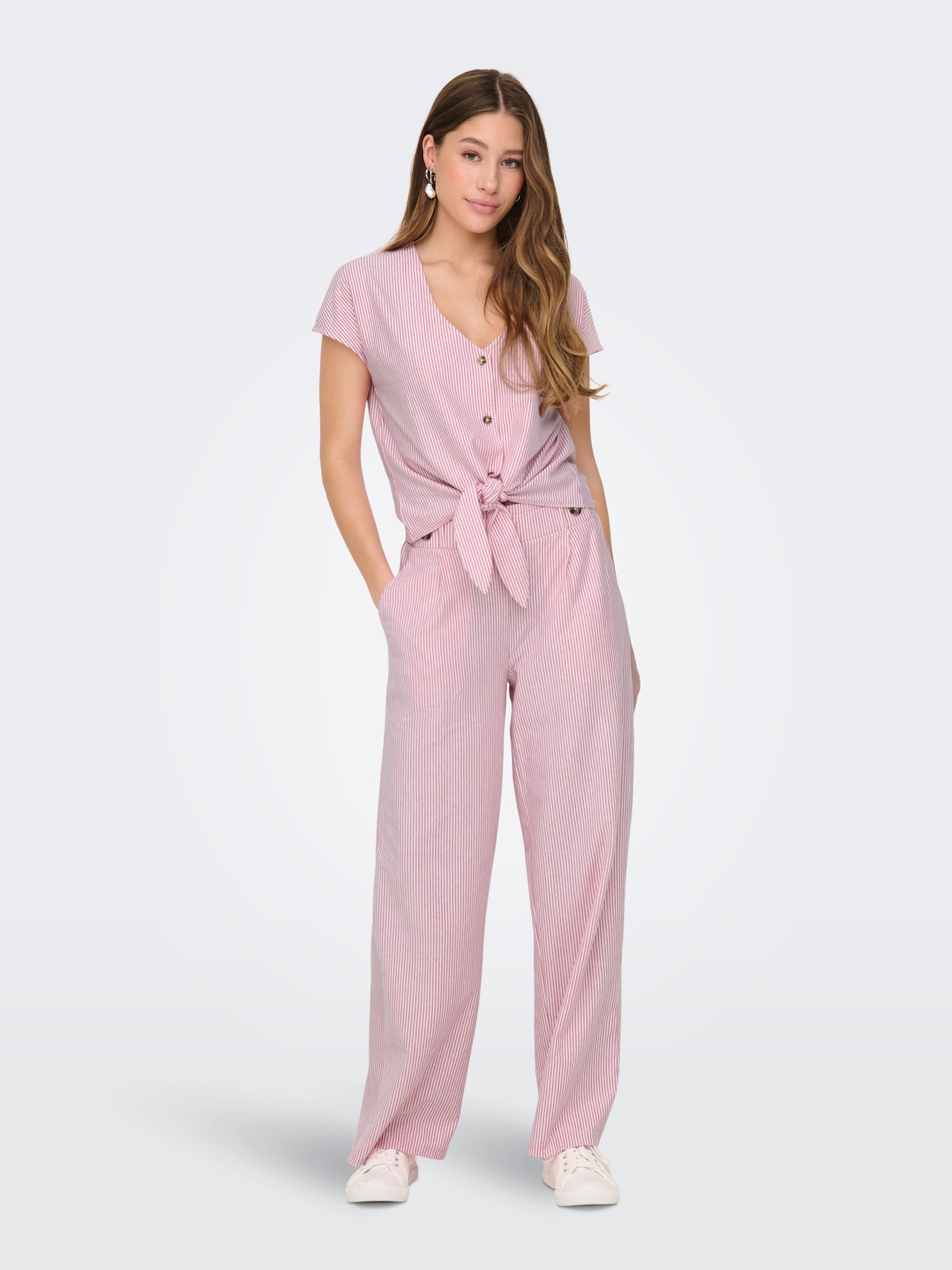 ONLY Tavapärane lõige V-kaelus Top -Cloud Dancer - 15345858