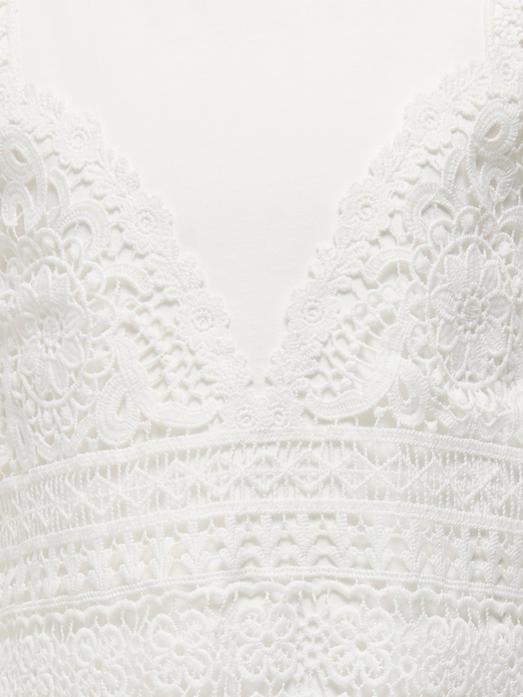 Thumbnail - Kogbetsy T-shirt