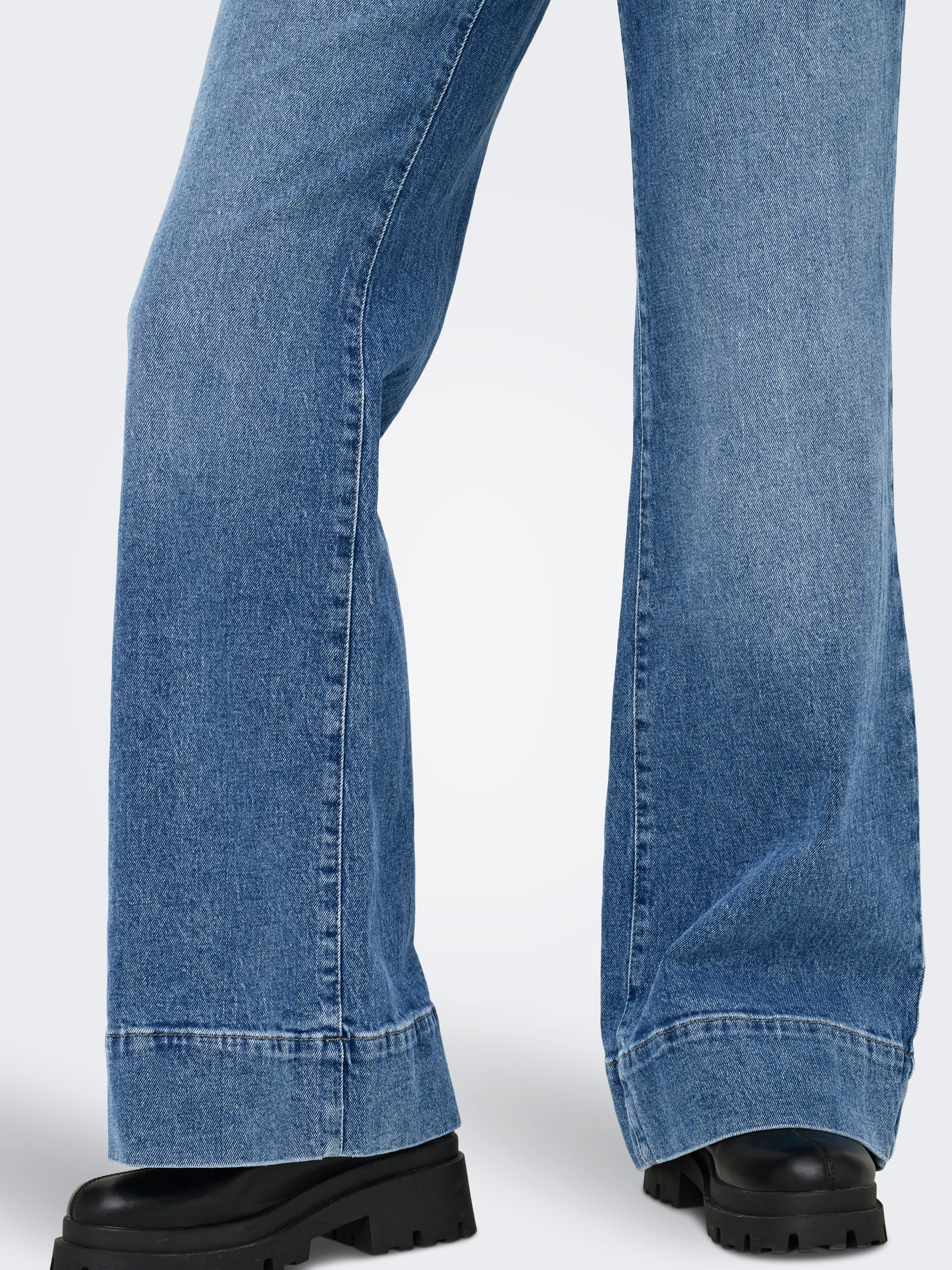 ONLRUELLE Mid waist Flared Fit Jeans - Main Image