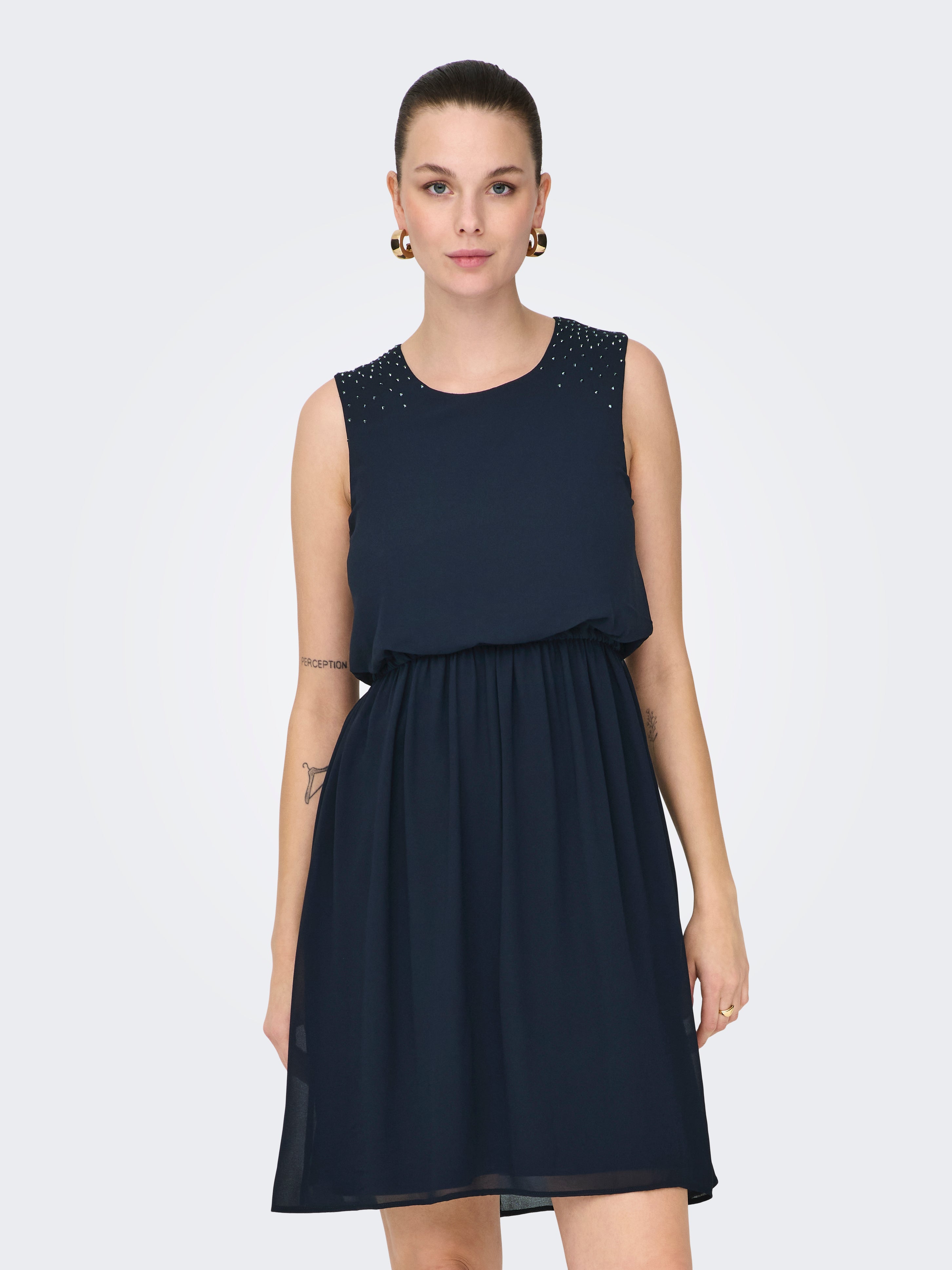 Onlstinna Kurzes Kleid