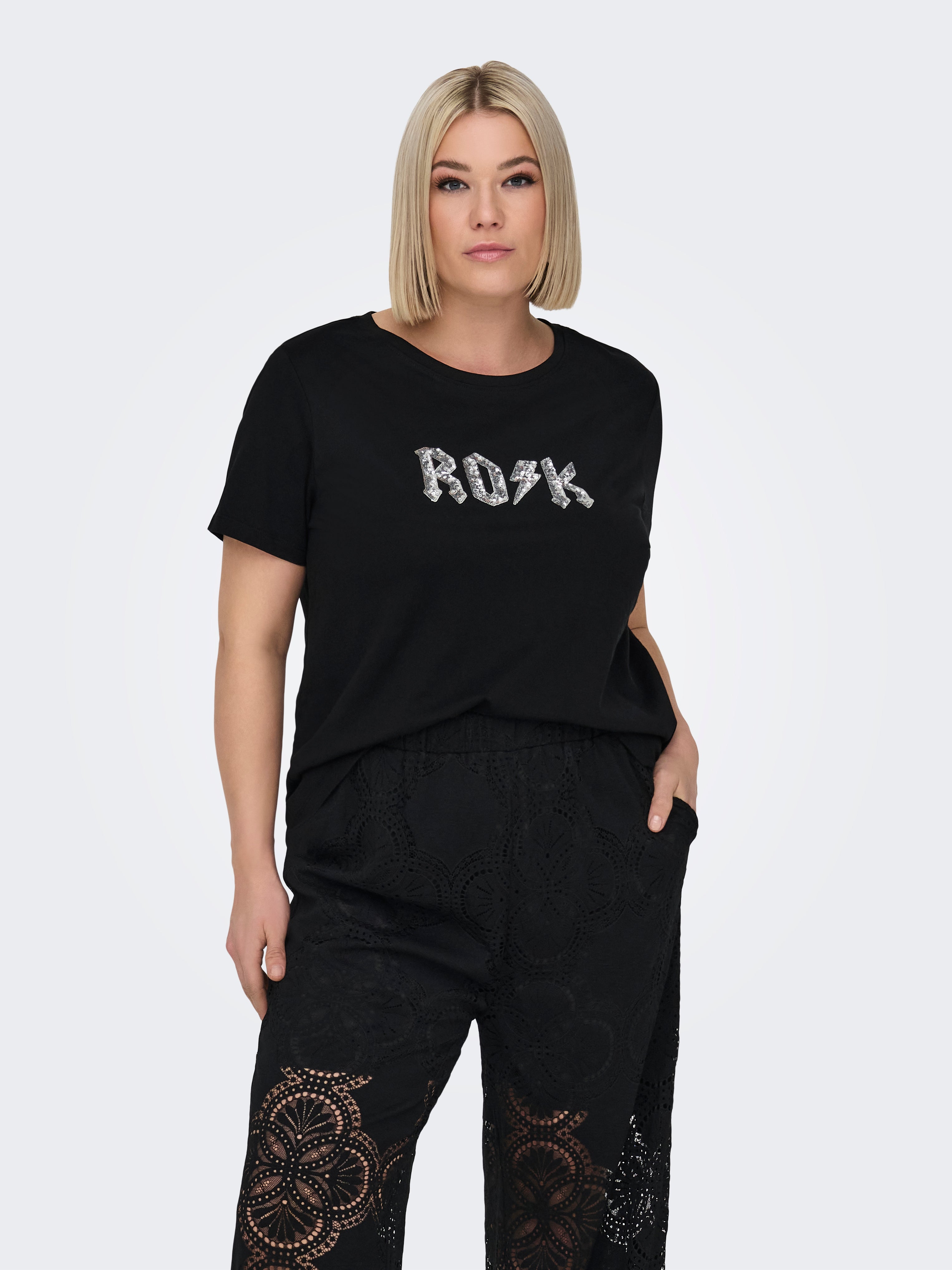 Thumbnail - Carlametia T-shirt