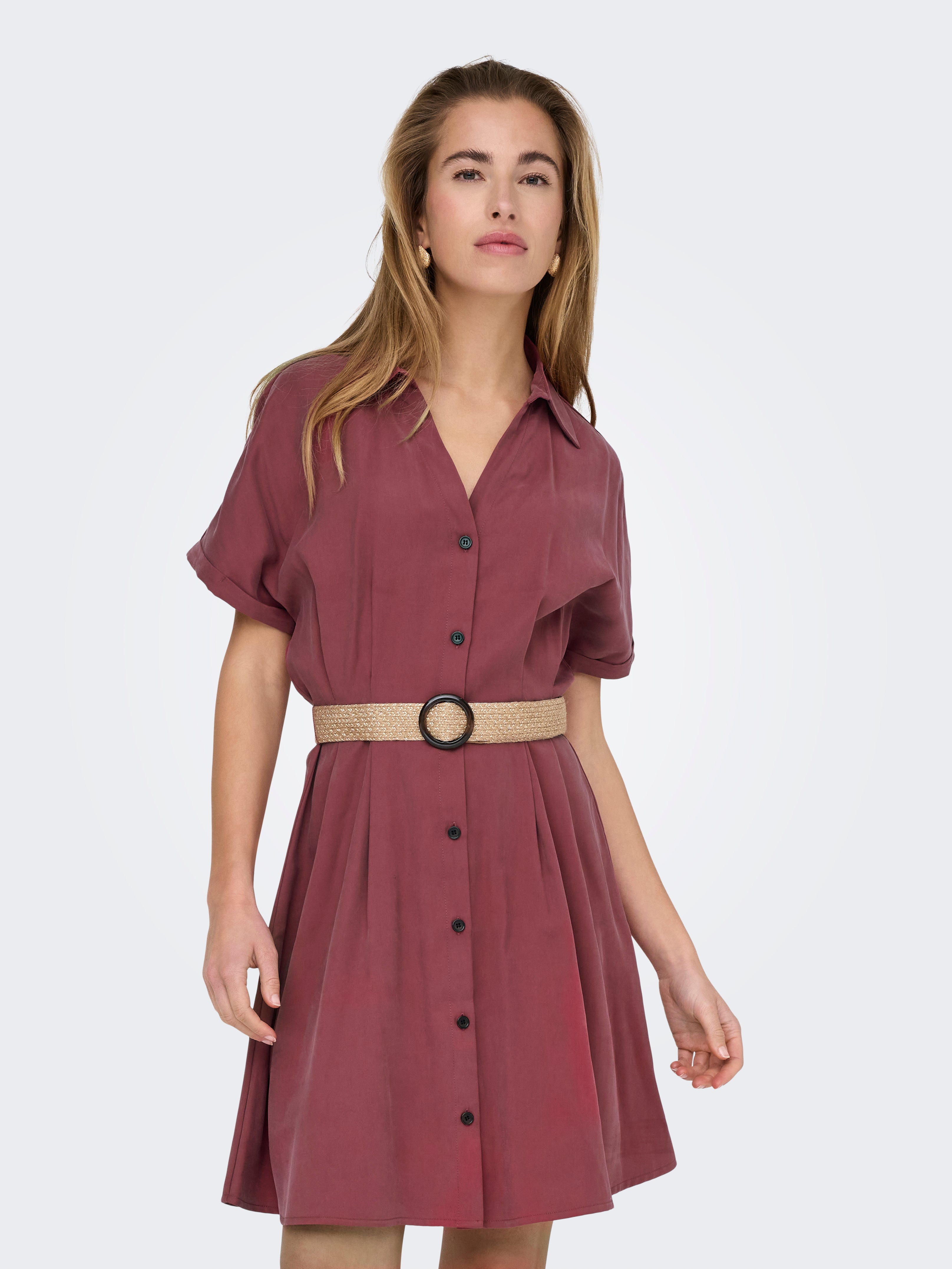 Onlnica Kurzes Kleid