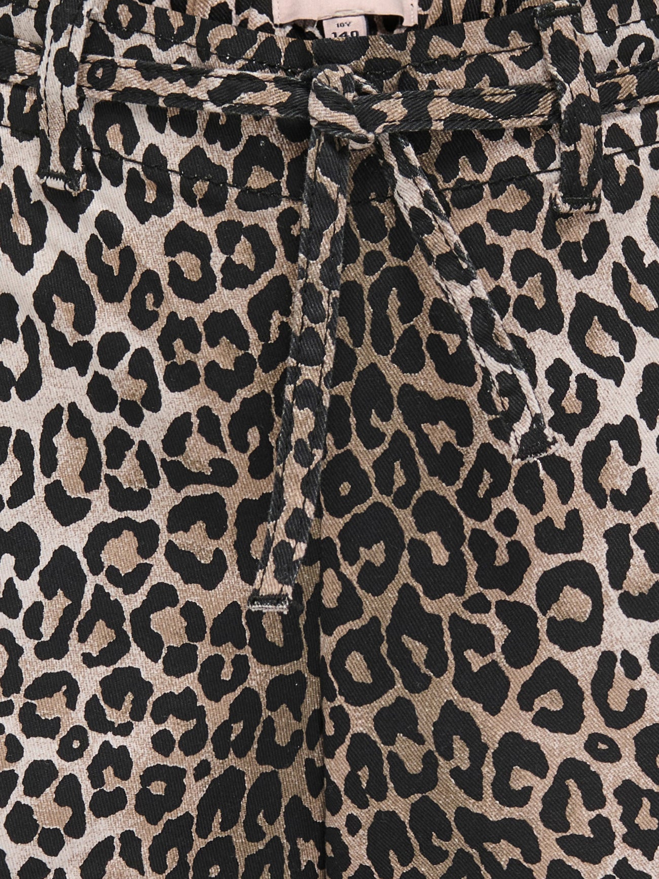 Thumbnail - Kogsandra Locker Geschnitten Shorts