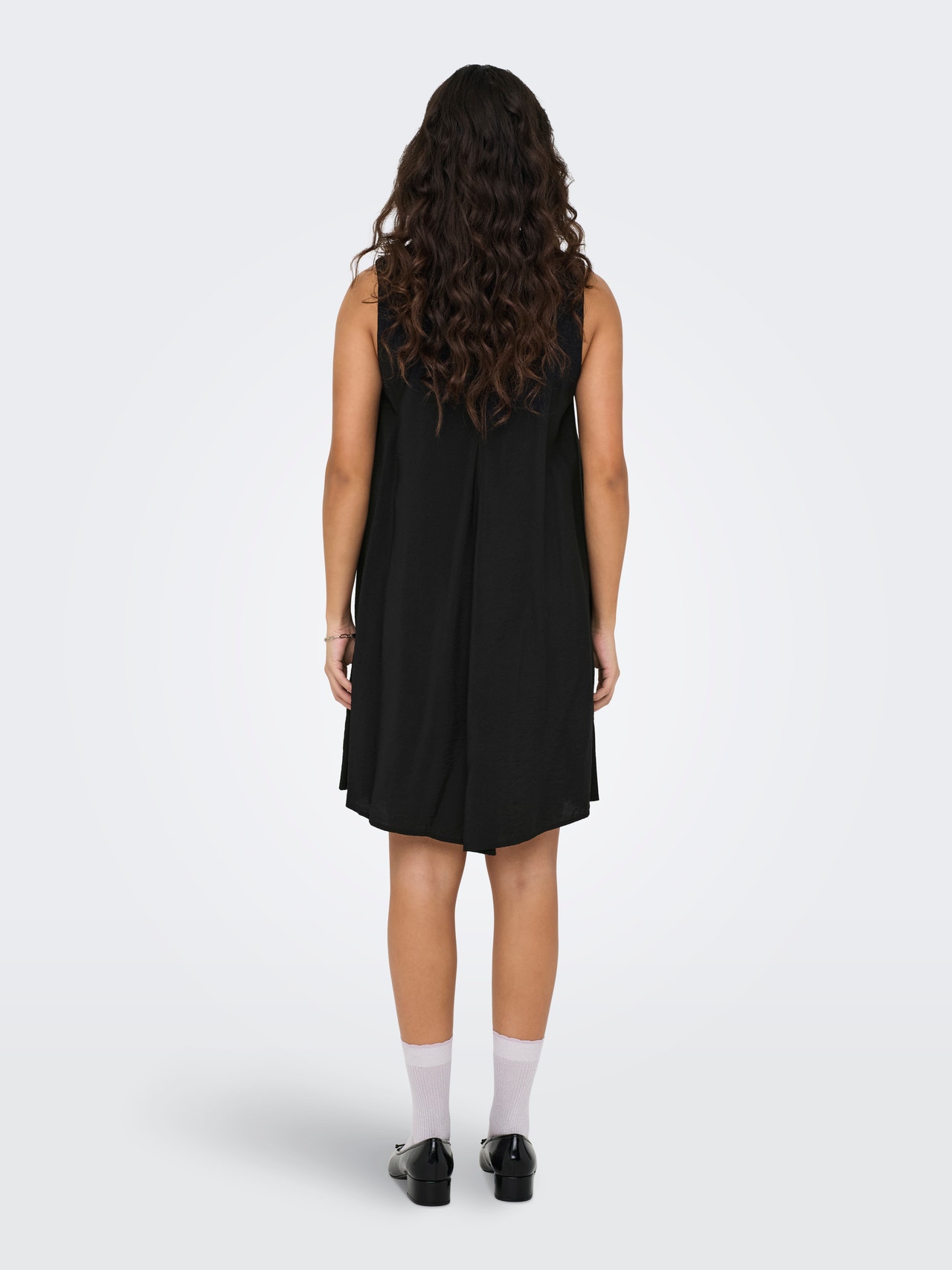 ONLY Ruumikas lõige Ümmargune kaelus Lühike kleit -Black - 15350719