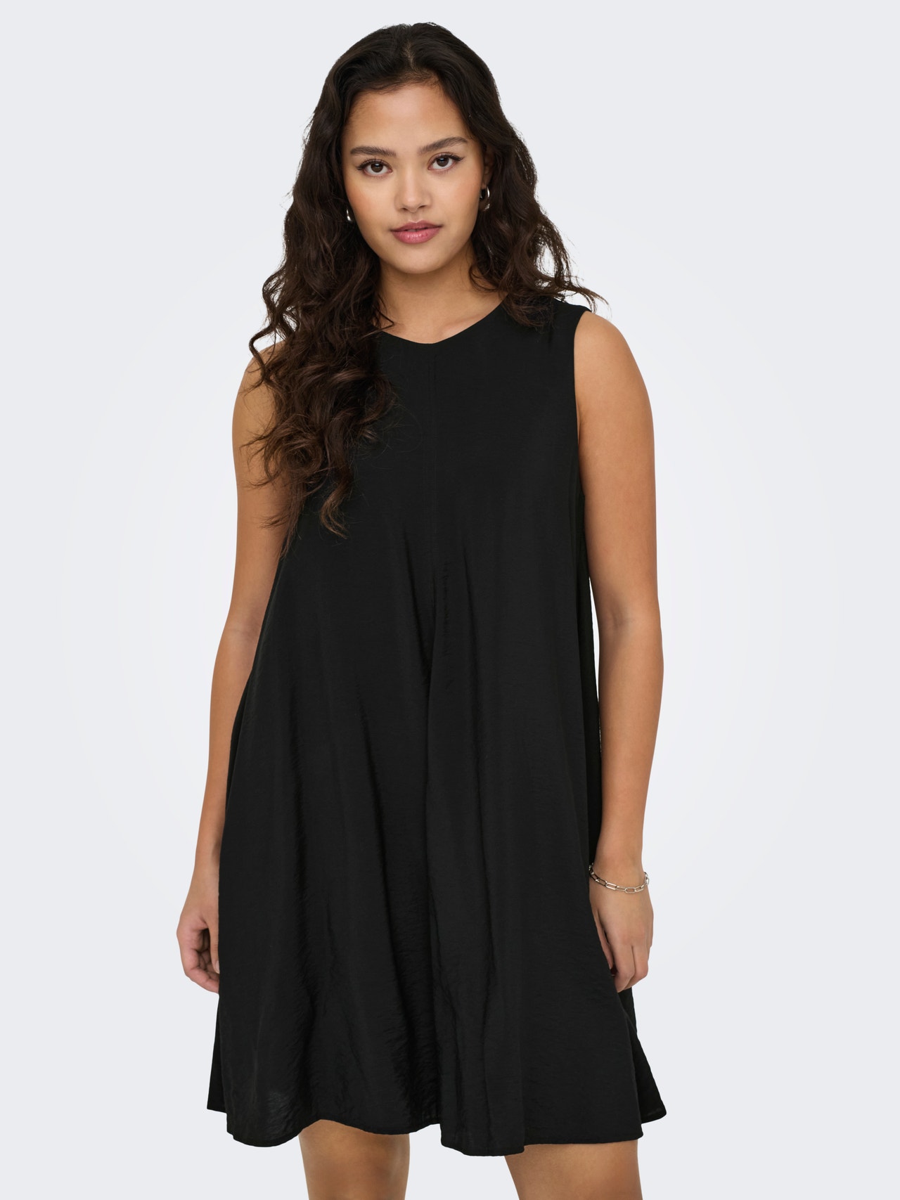 ONLY Ruumikas lõige Ümmargune kaelus Lühike kleit -Black - 15350719