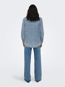 ONLY Regulāra piemērotība Krekla apkakle Nokrituši pleci Džinsa krekls -Light Blue Denim - 15351977