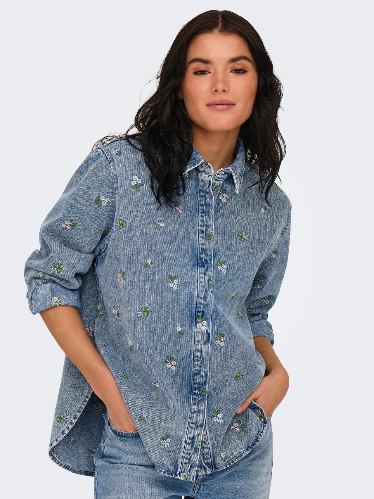 ONLY Regulāra piemērotība Krekla apkakle Nokrituši pleci Džinsa krekls -Light Blue Denim - 15351977