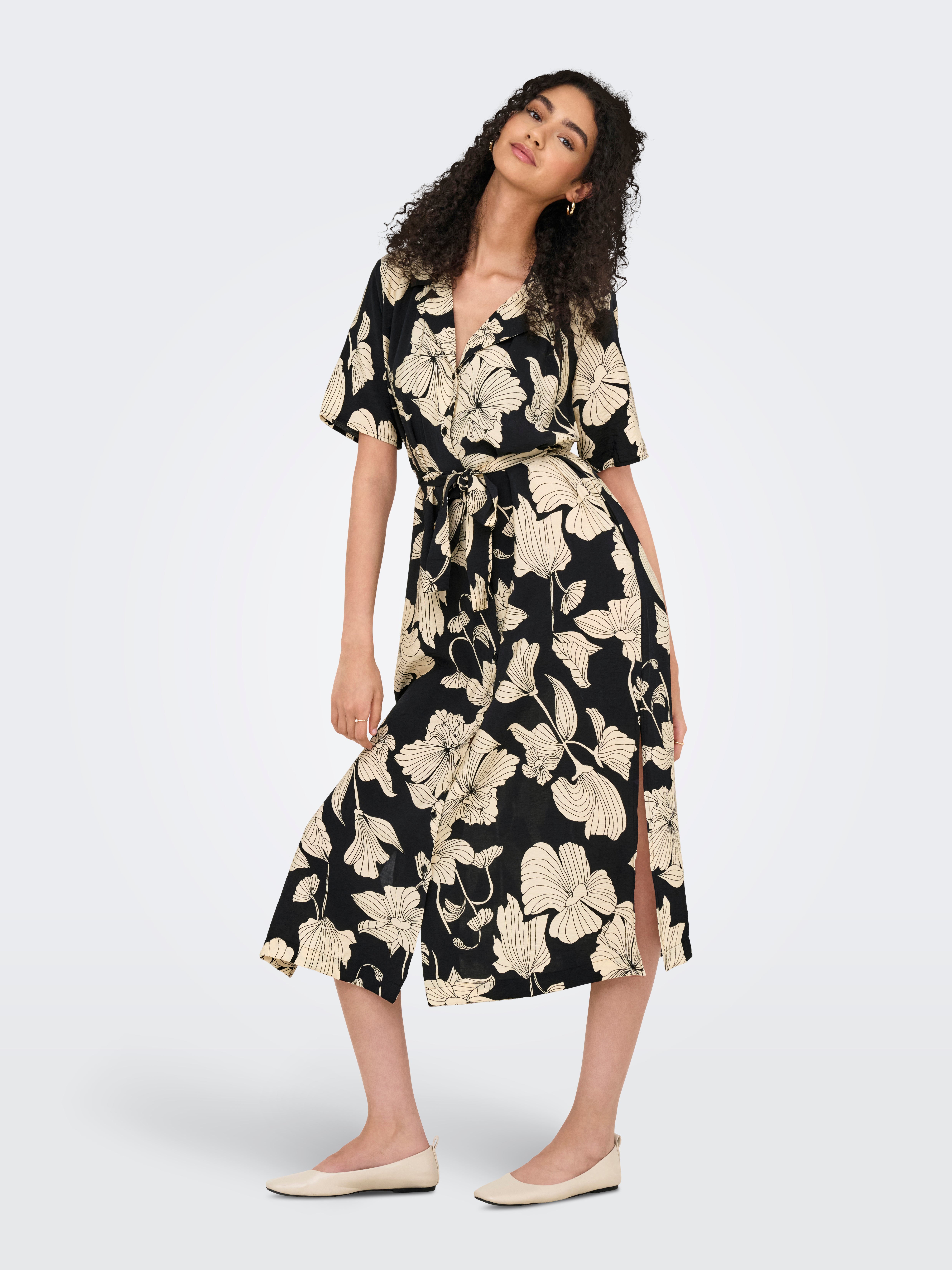 zara blue embroidered dress ZARA. Long blue dress with floral embroidery Ts Hibuy market