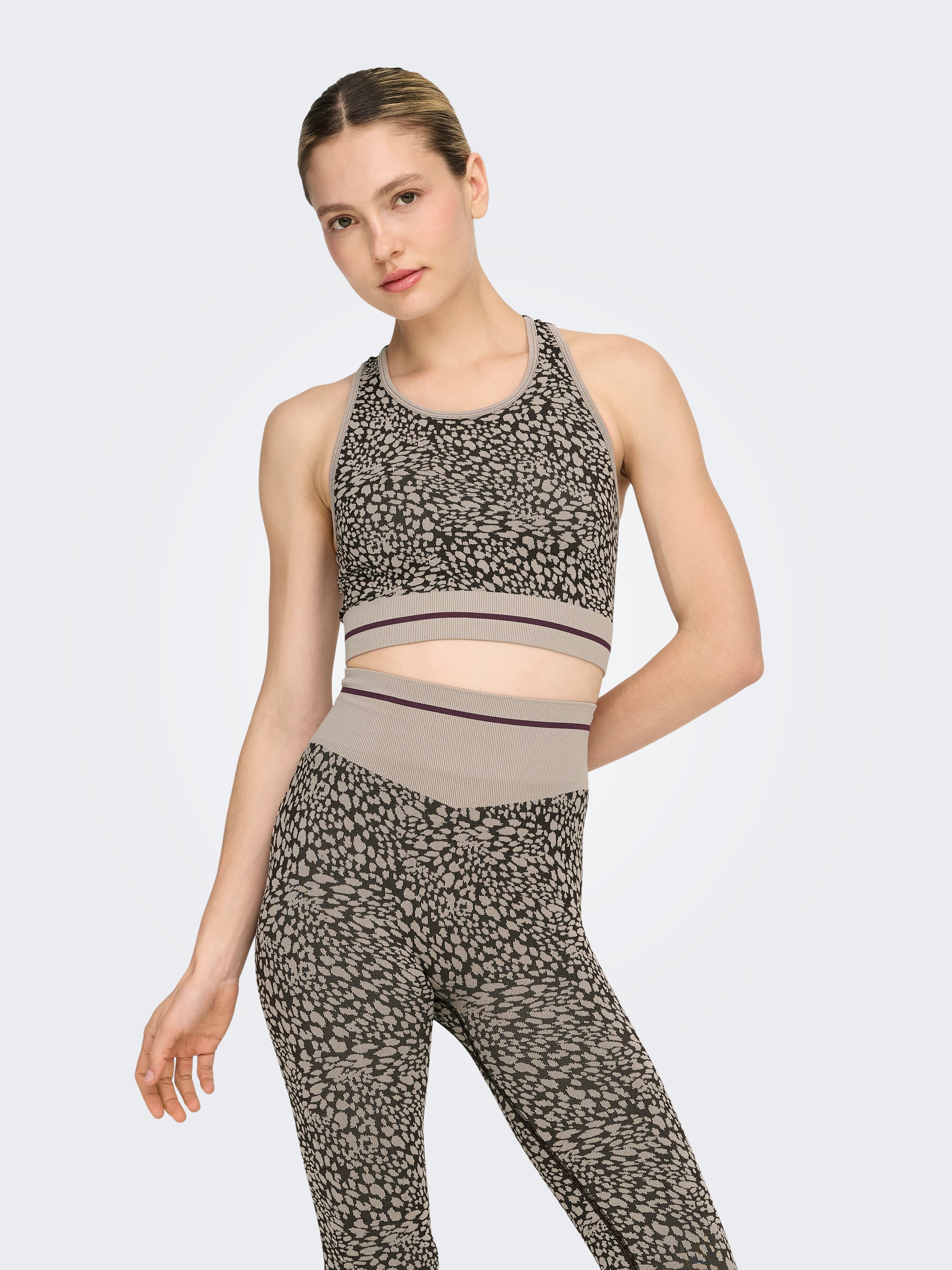 Onpdaisy-2-ajessa Sport-bh