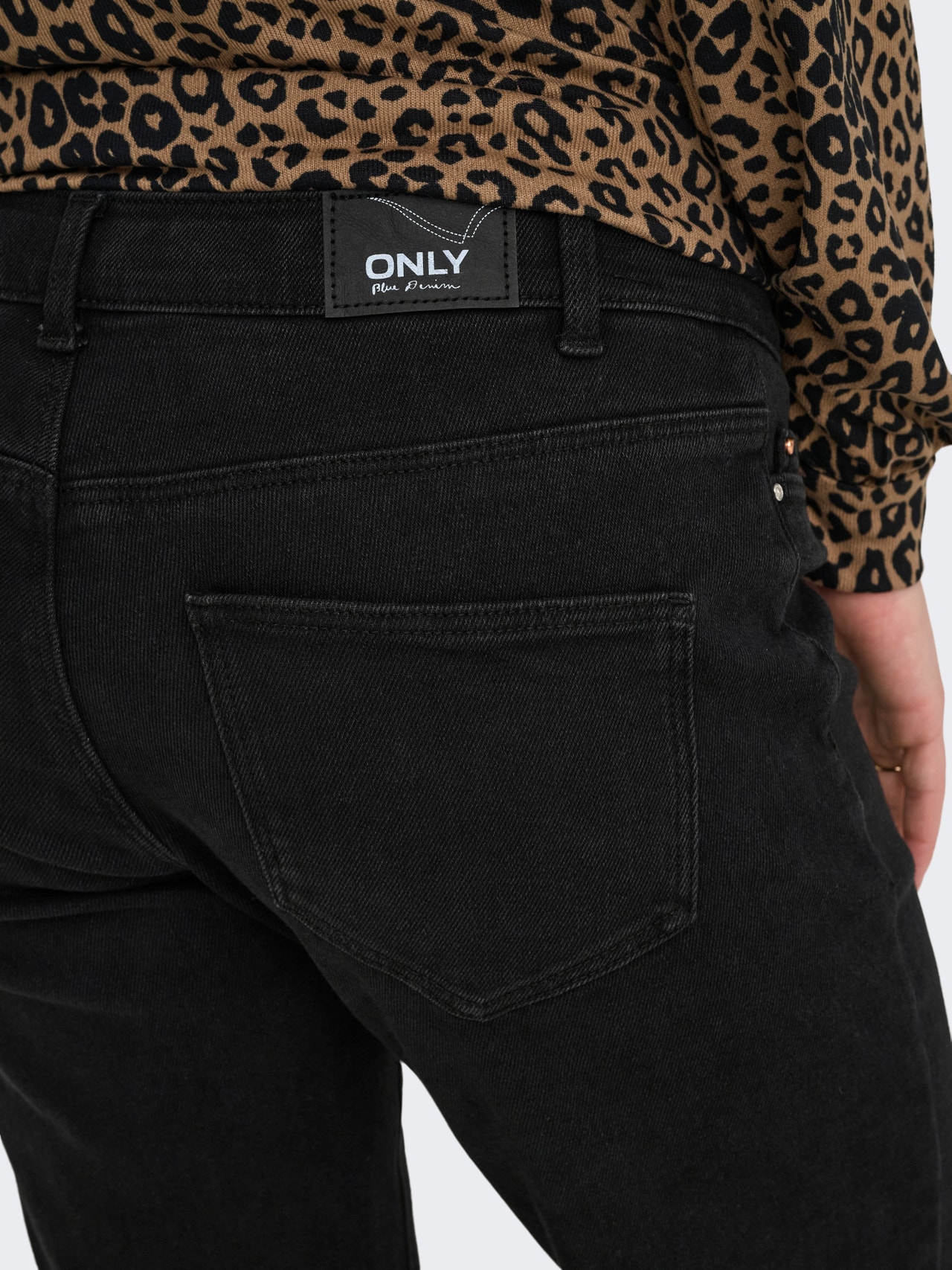 ONLY OLMCATWALK Vysoký pas Mom Fit Džíny -Washed Black - 15355386