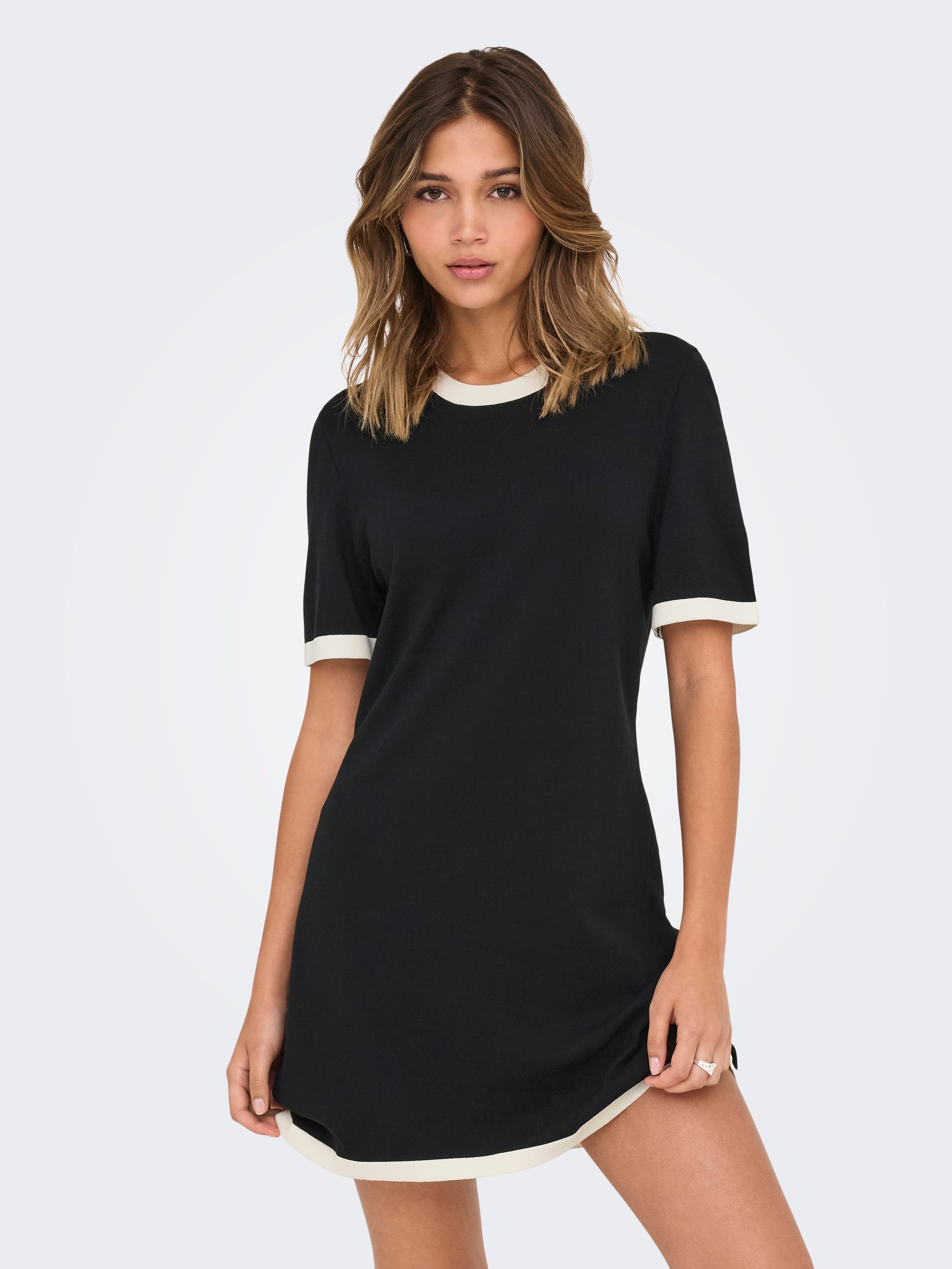 Onlkarina Kurzes Kleid